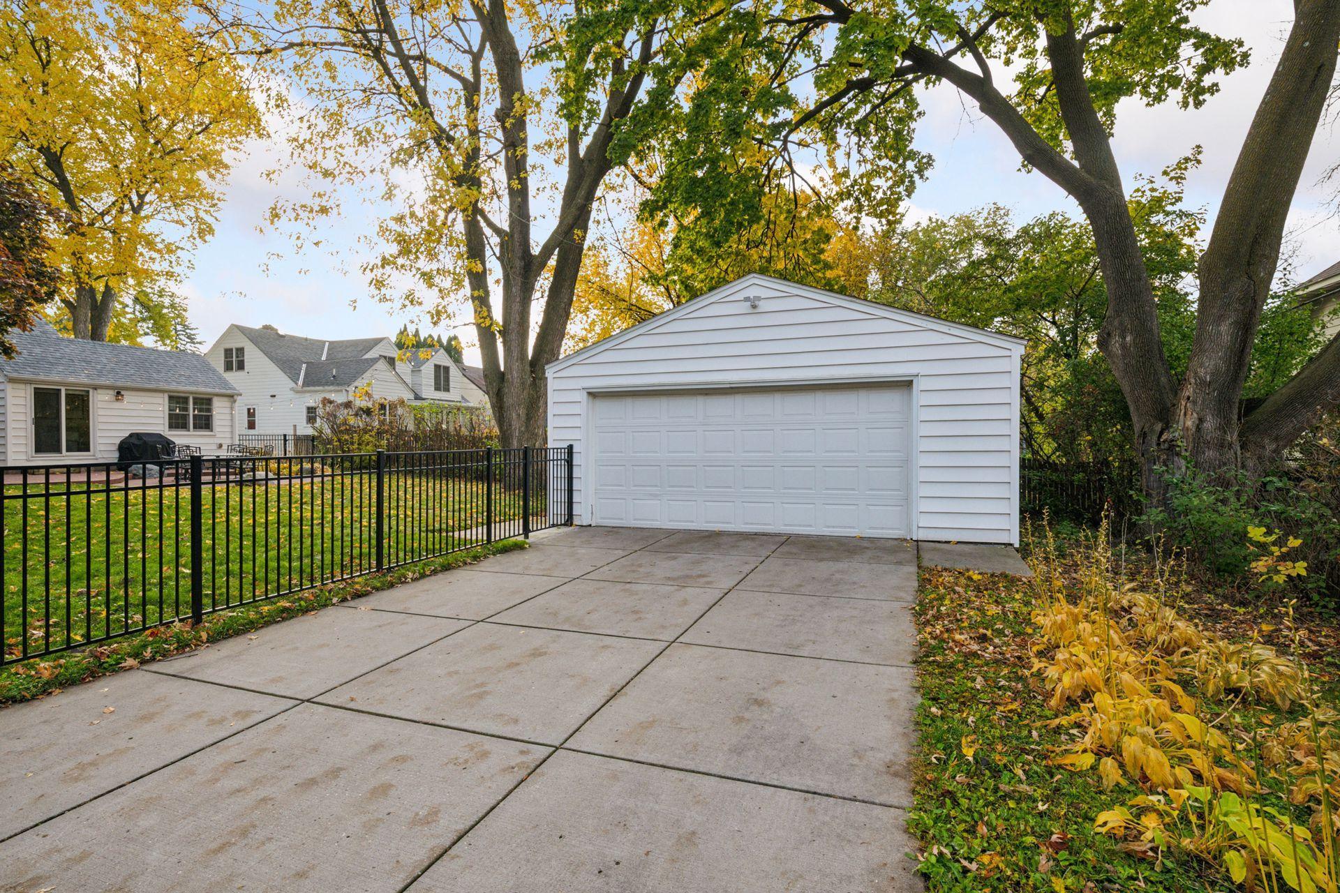 4500 Brookside Avenue