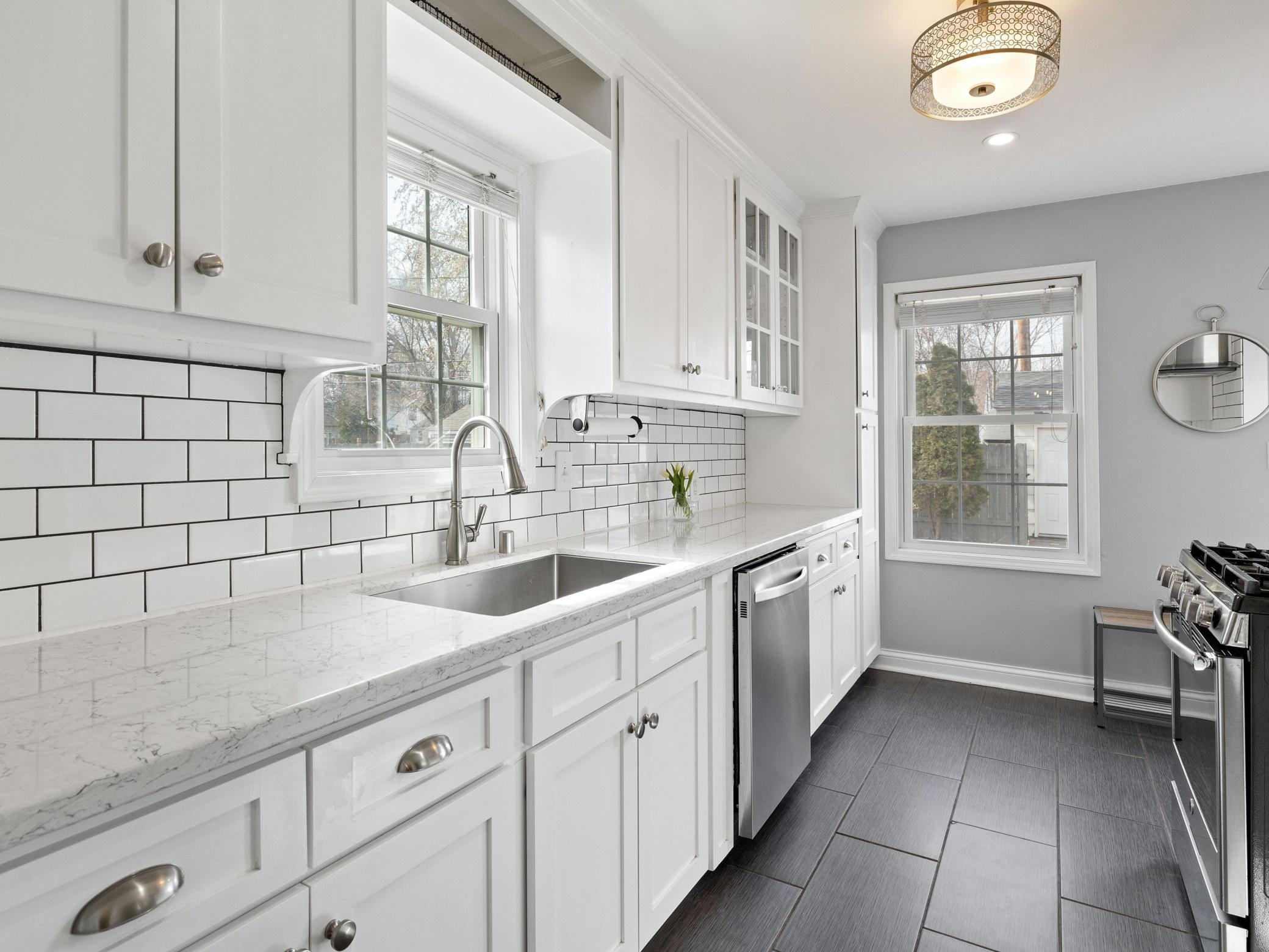 2850 Florida Avenue S