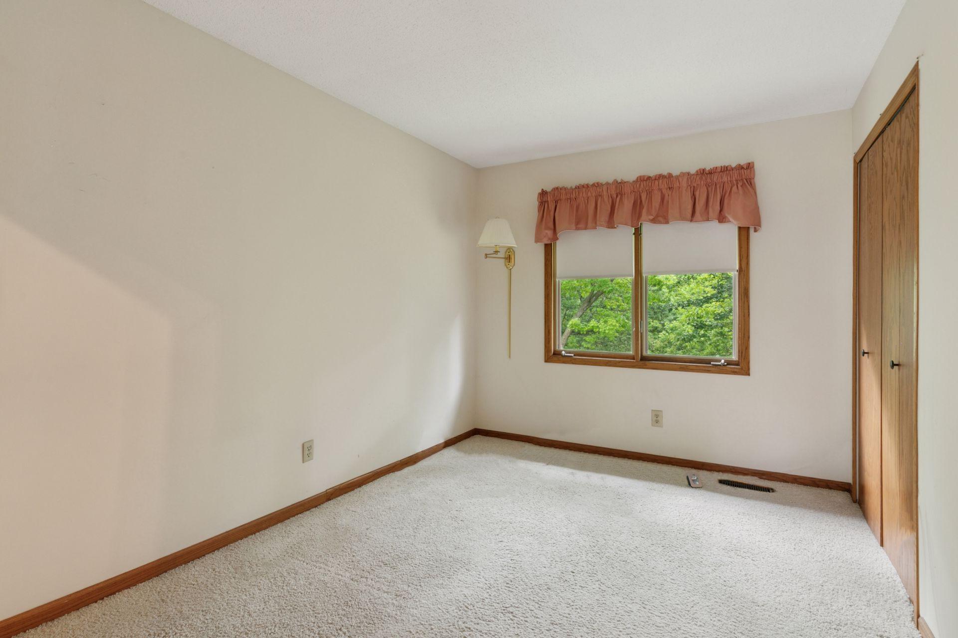 7619 W 85th Street