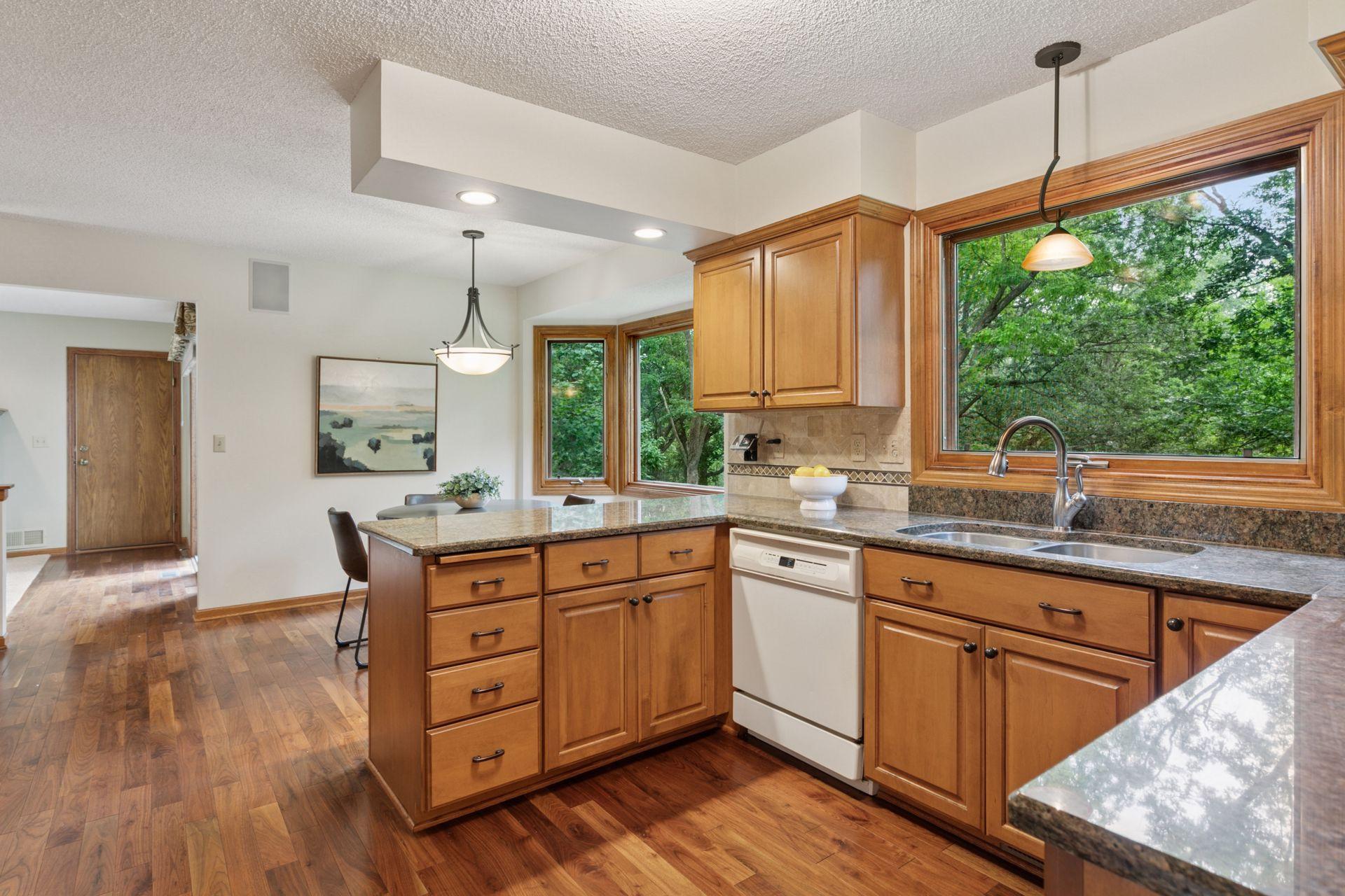 7619 W 85th Street
