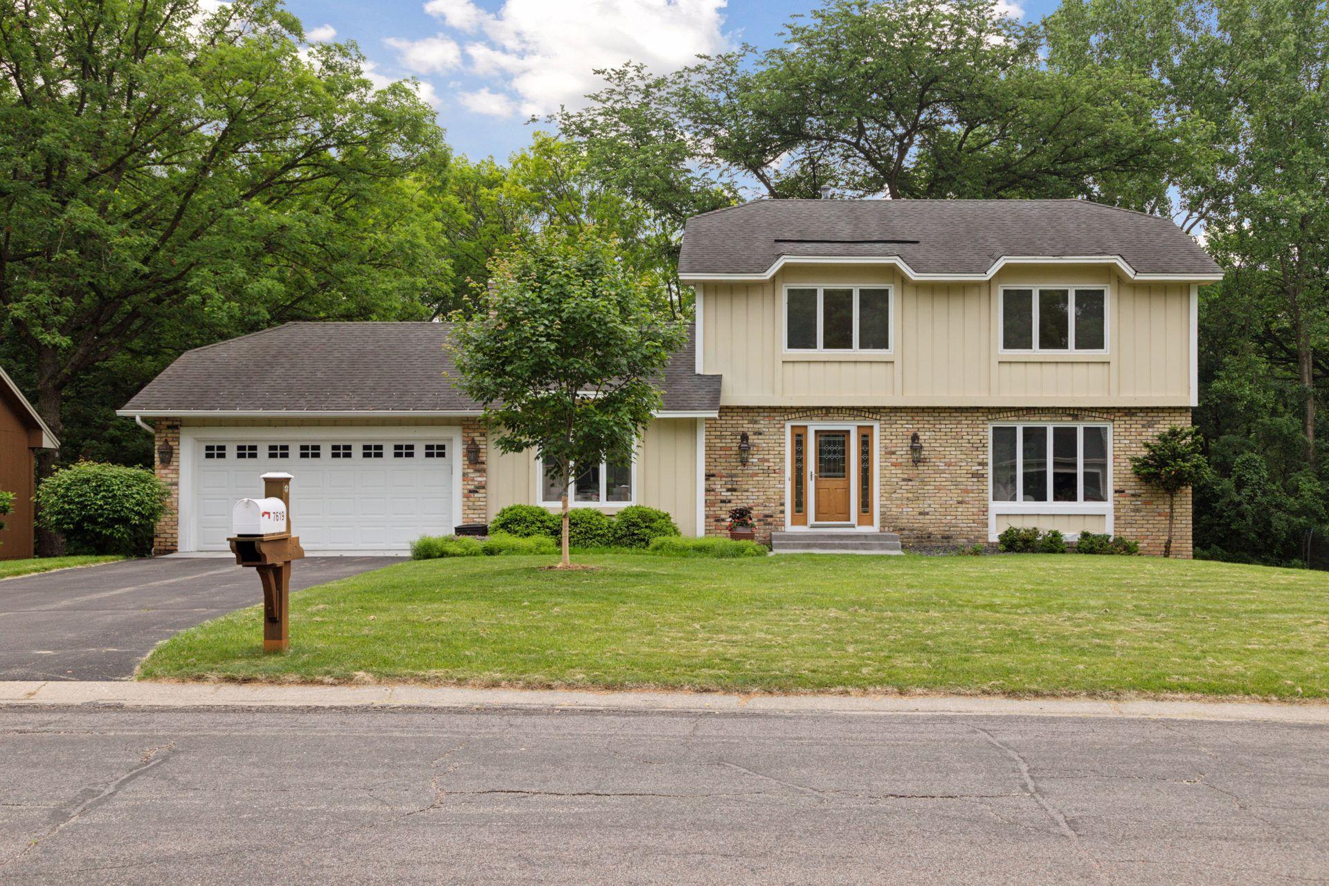 7619 W 85th Street