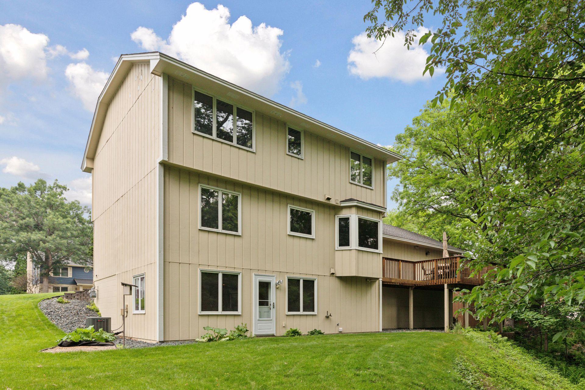 7619 W 85th Street