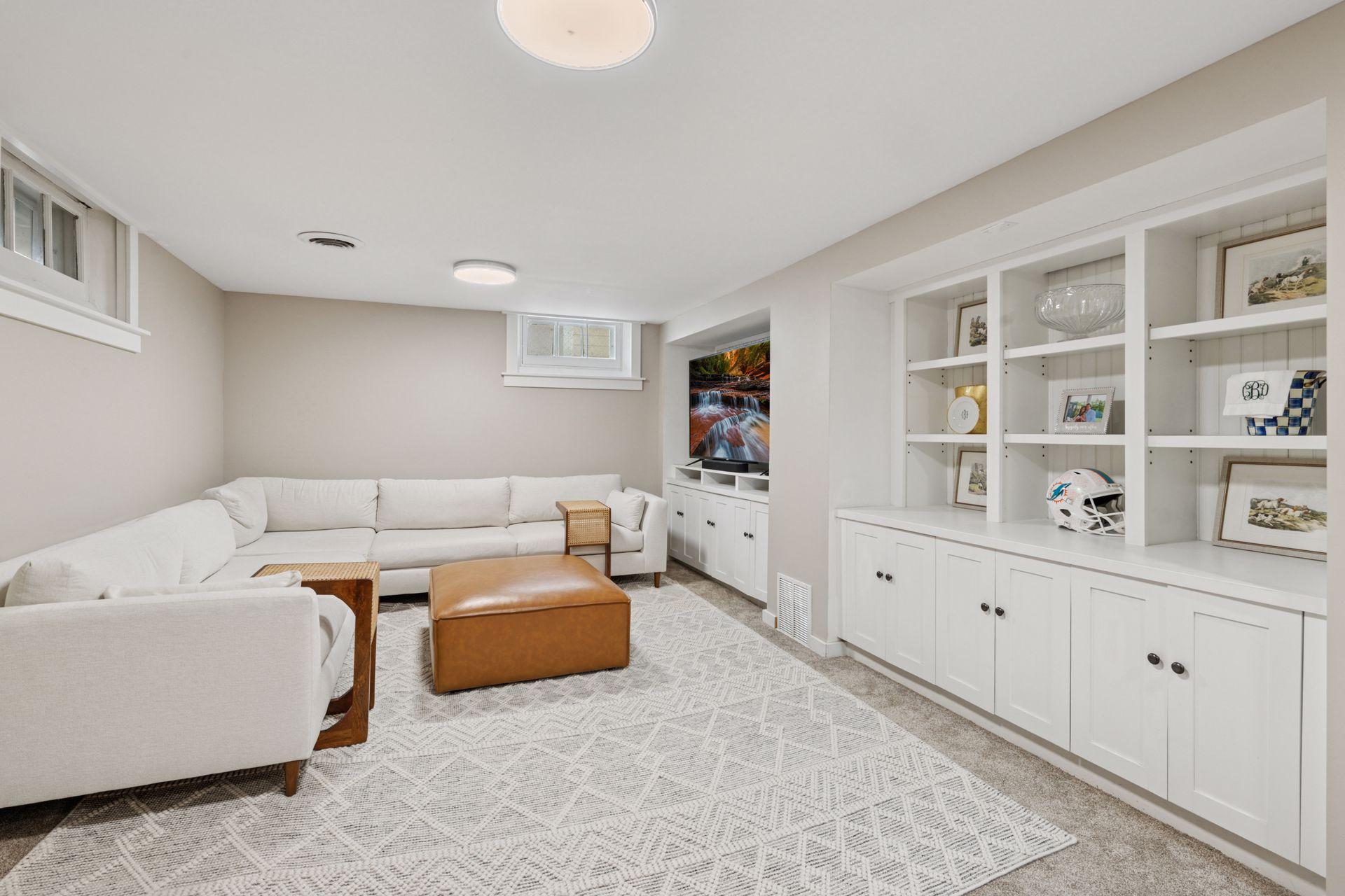 3604 Glenhurst Avenue