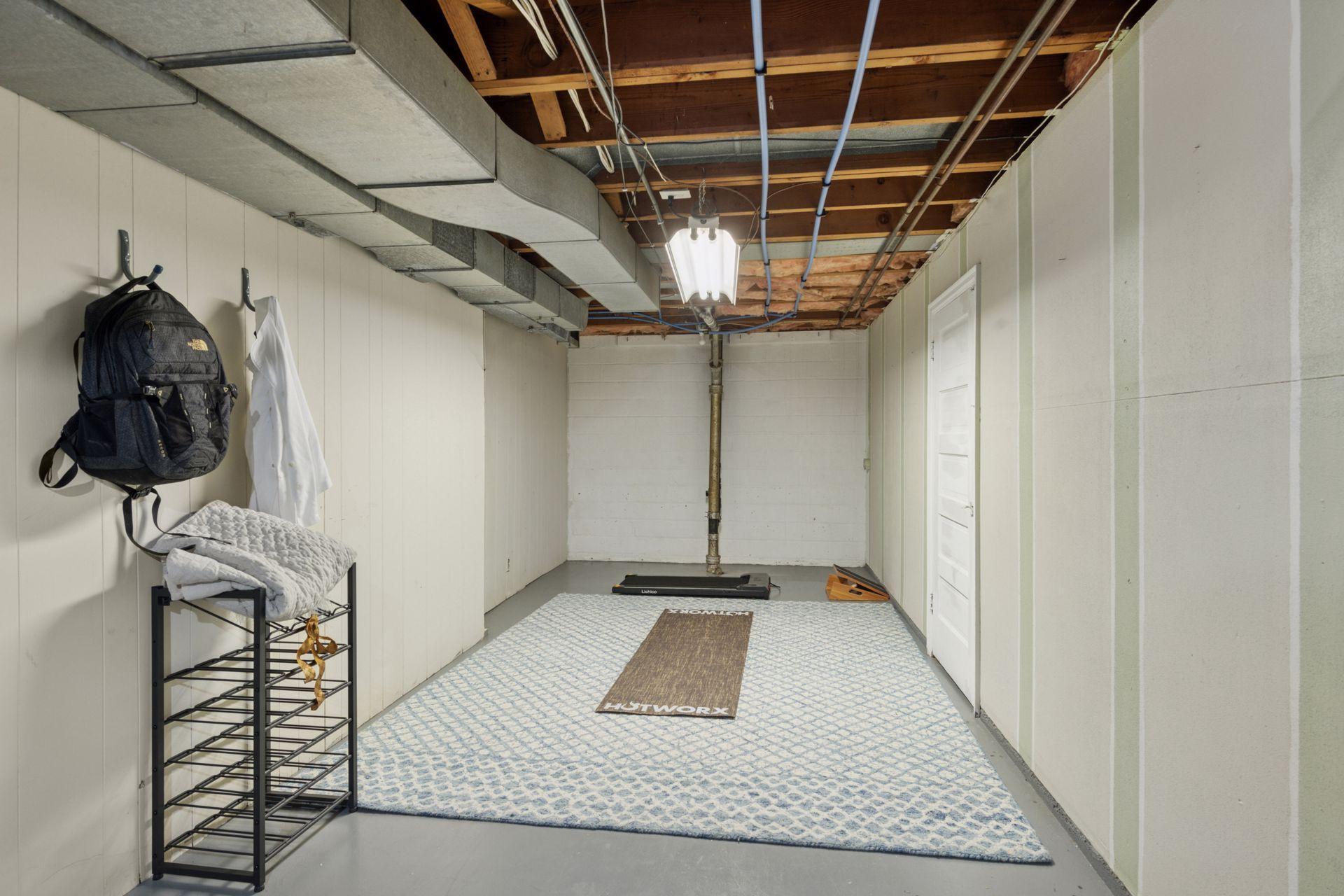 3604 Glenhurst Avenue