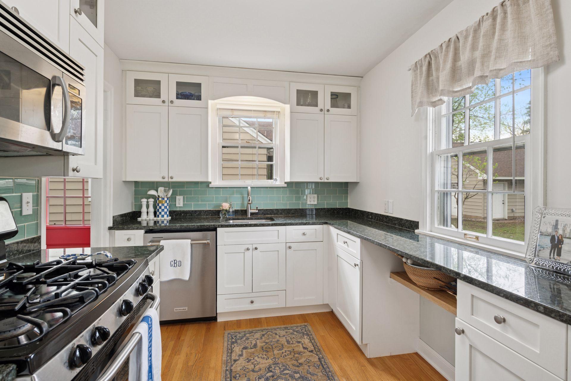 3604 Glenhurst Avenue