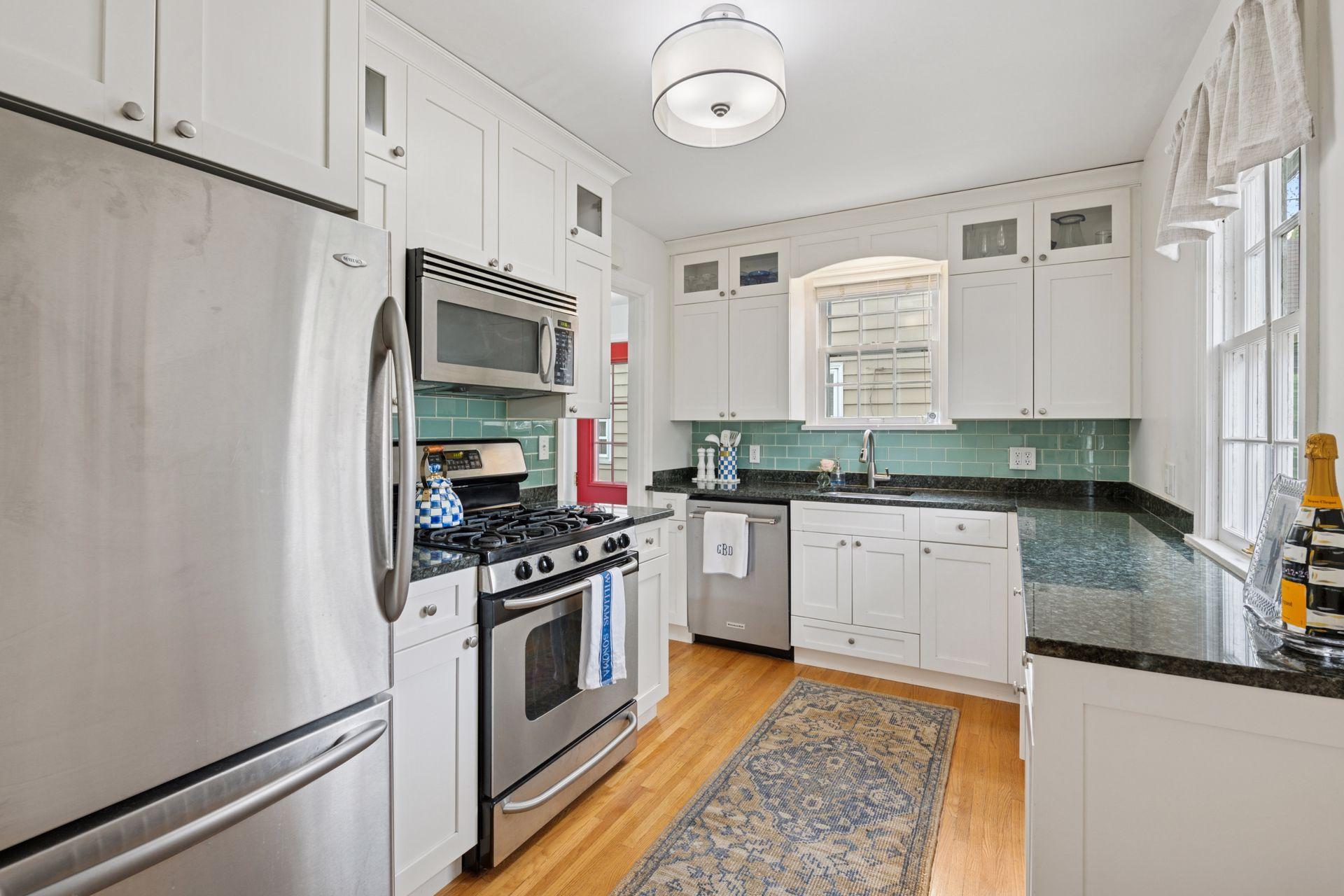 3604 Glenhurst Avenue