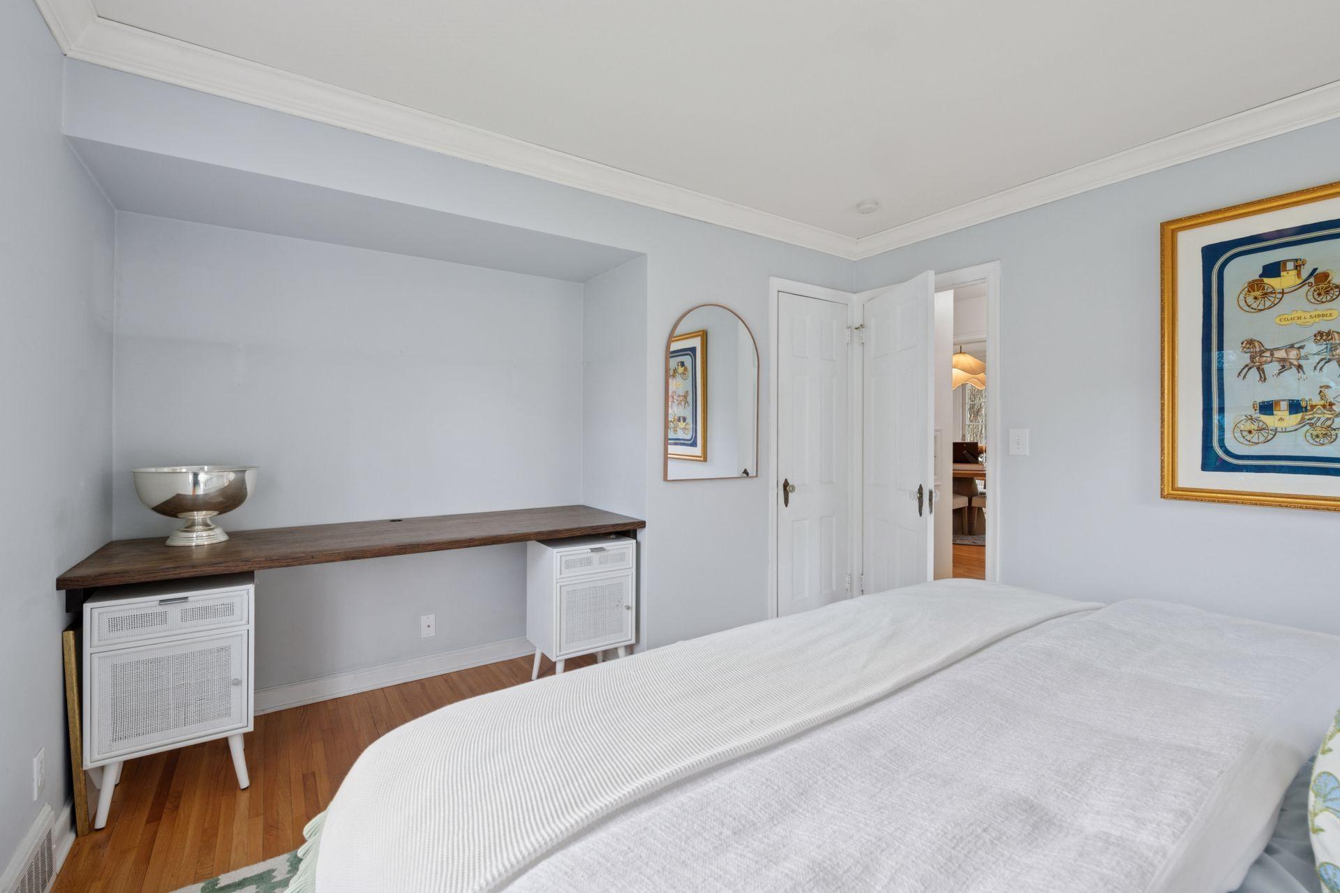 3604 Glenhurst Avenue