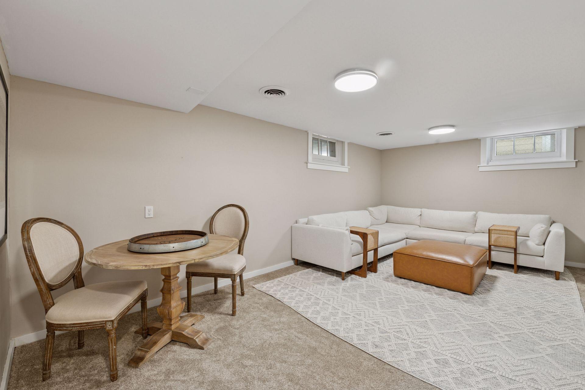 3604 Glenhurst Avenue