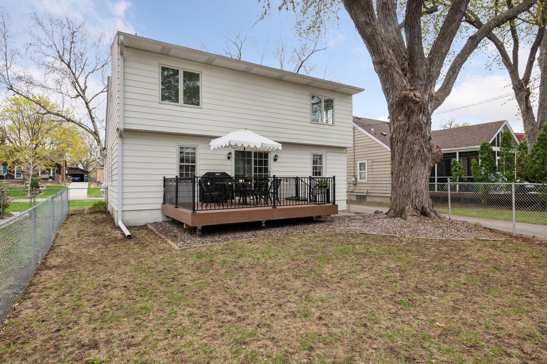 3604 Glenhurst Avenue