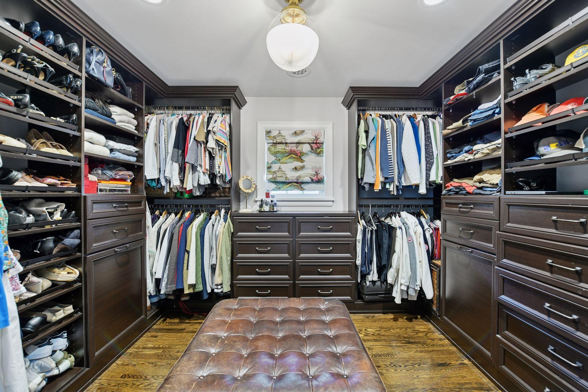 4515 Moorland Avenue