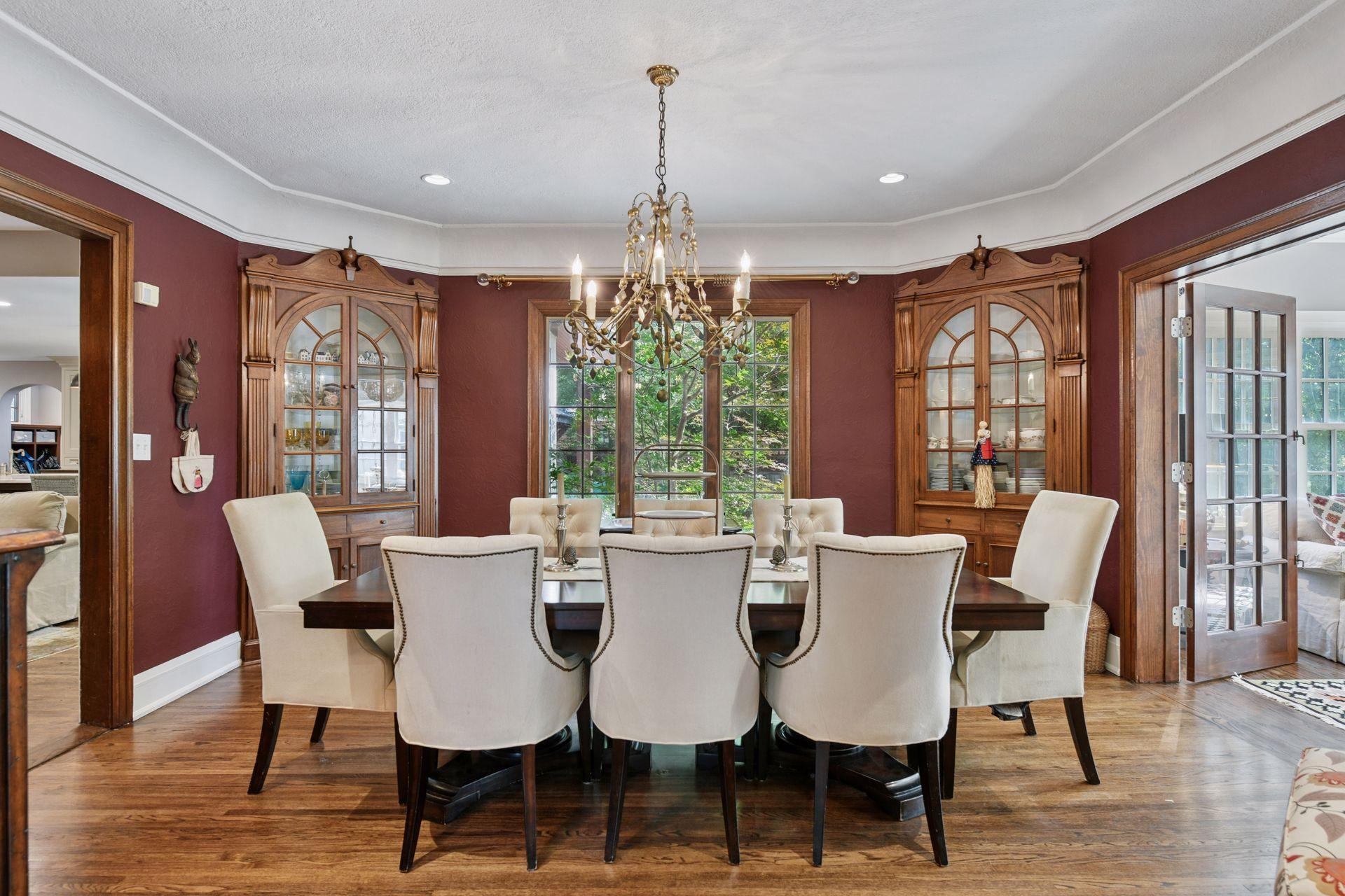 4515 Moorland Avenue