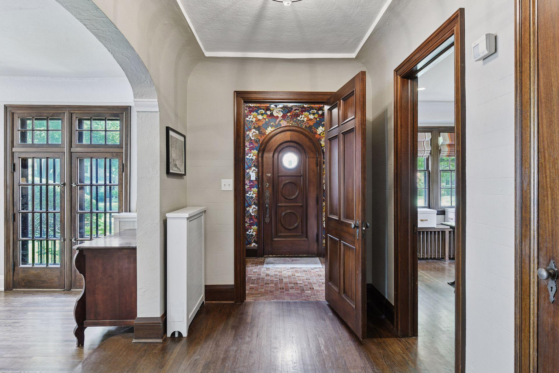 4515 Moorland Avenue