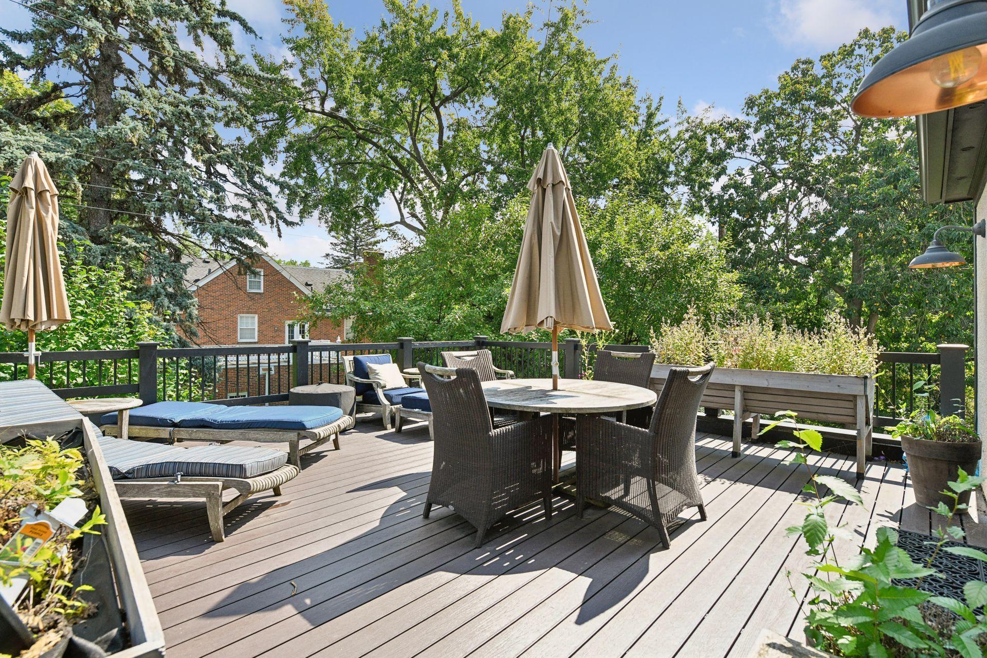 4515 Moorland Avenue