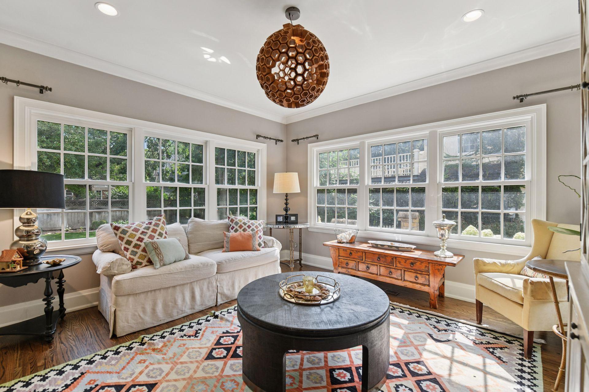 4515 Moorland Avenue