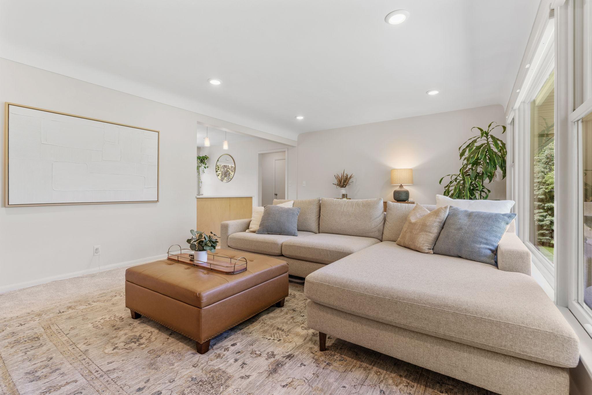 6140 Glenwood Avenue