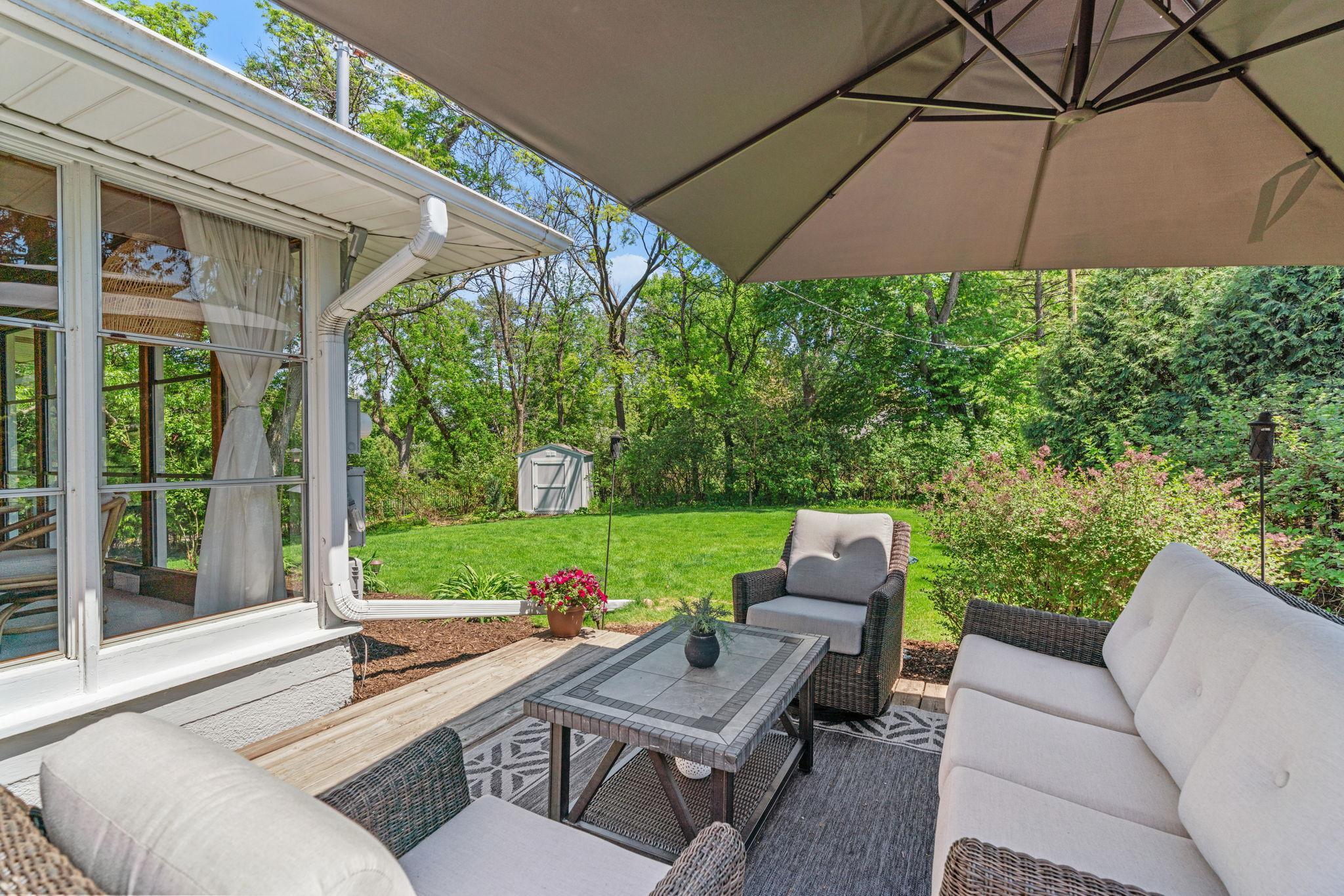 6140 Glenwood Avenue