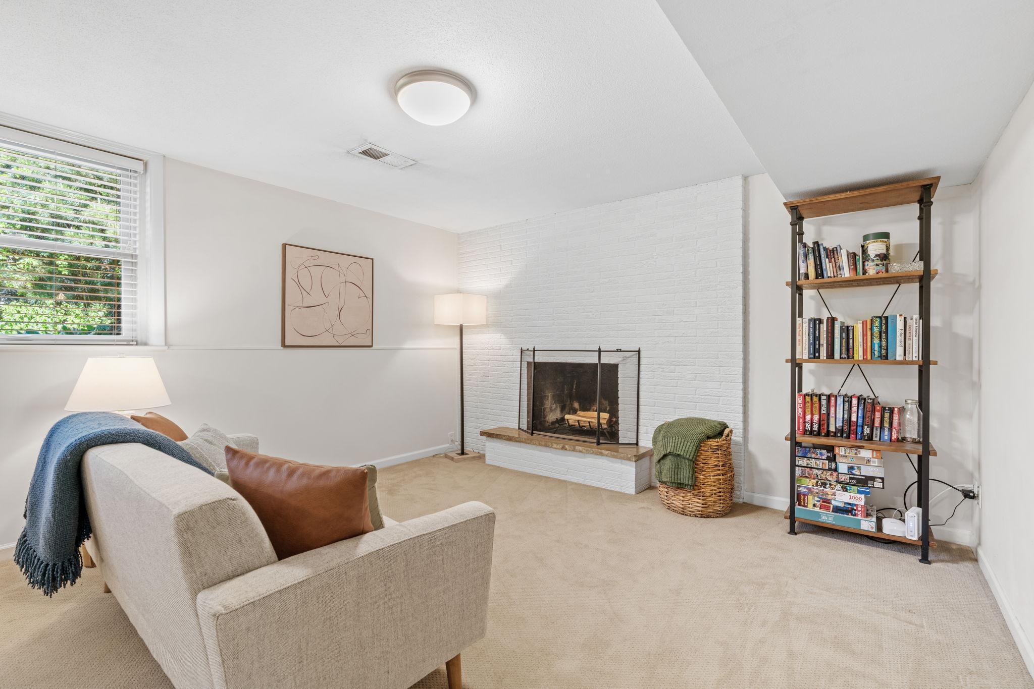 6140 Glenwood Avenue