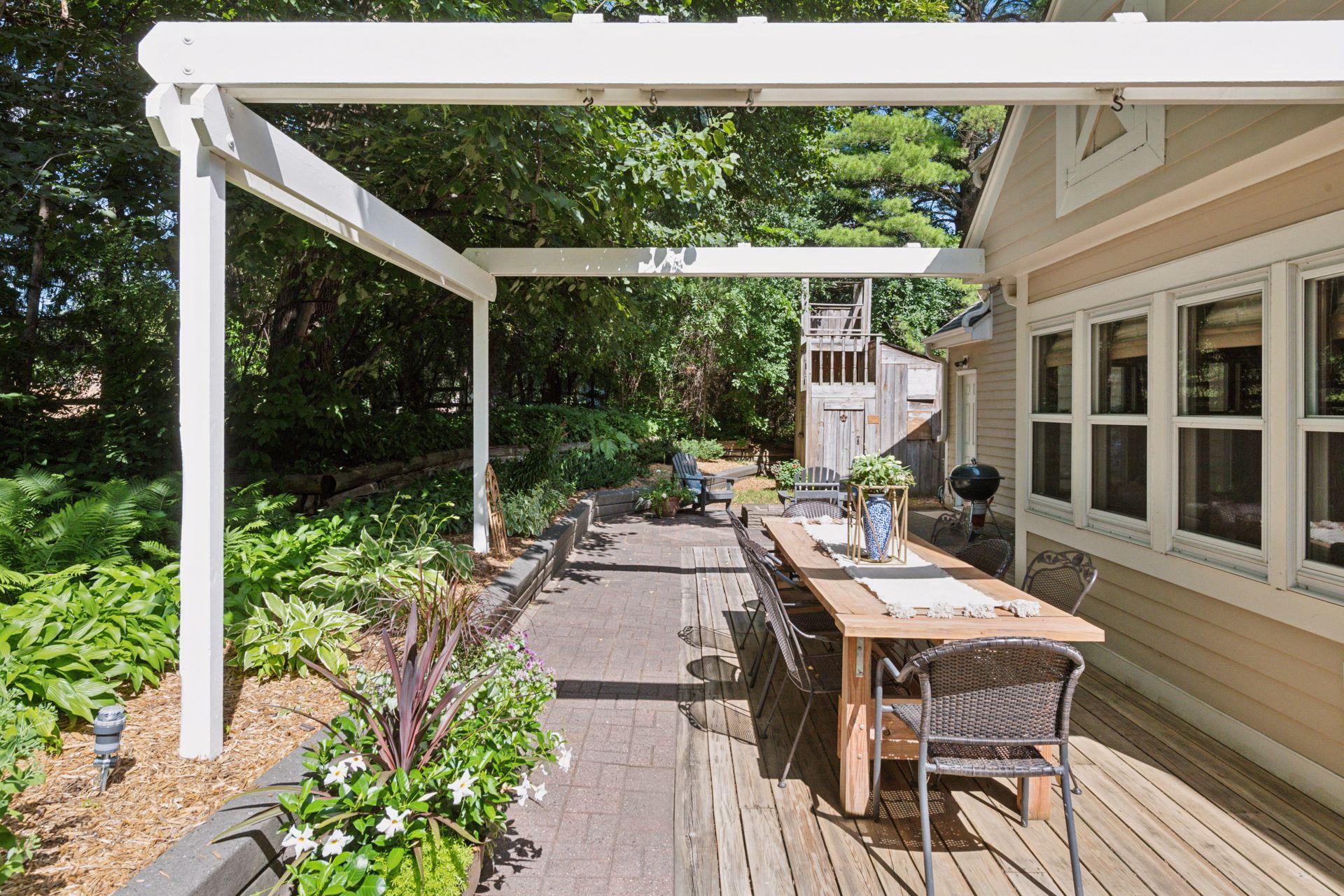 10301 Brunswick Circle