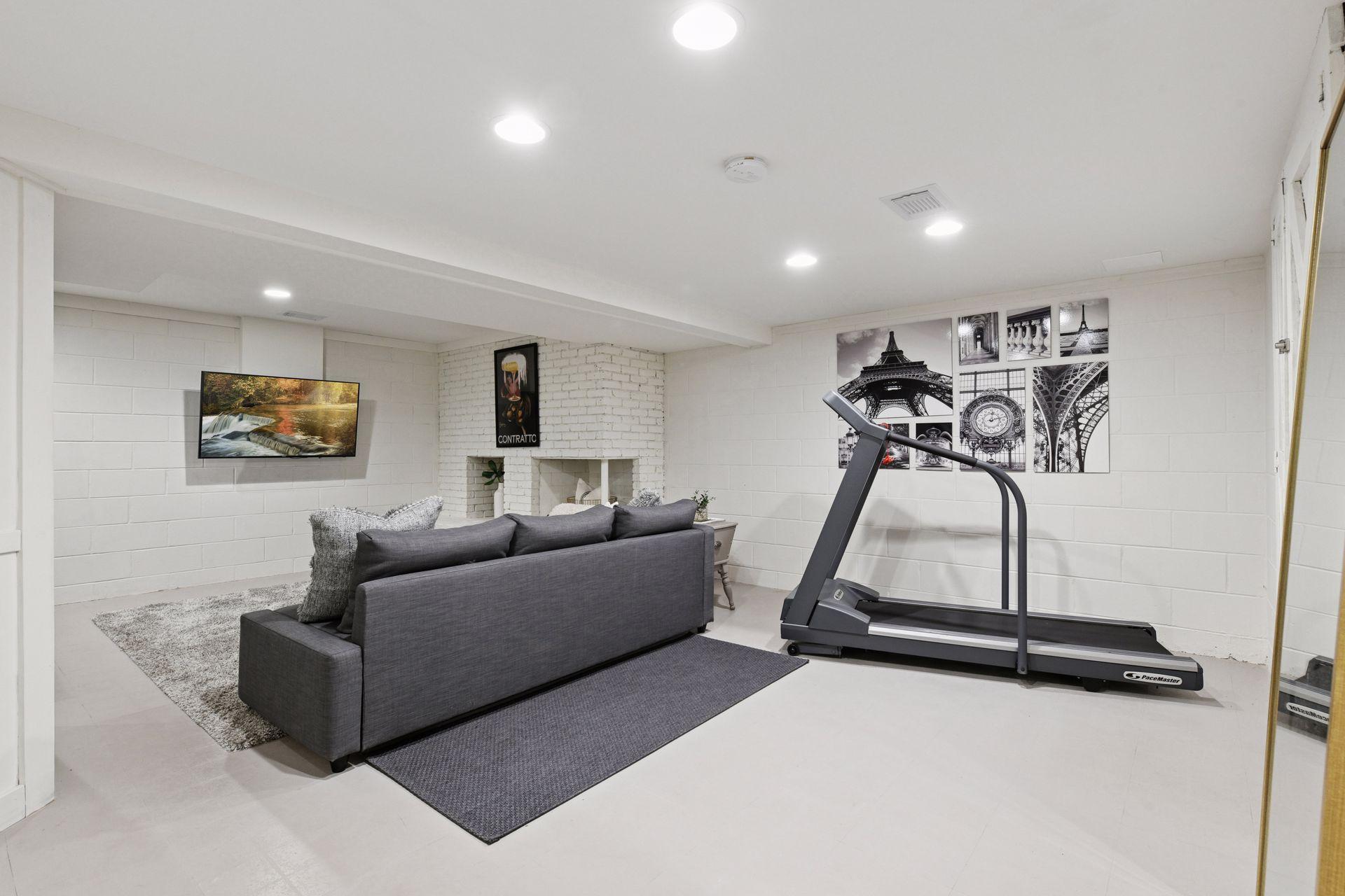 10301 Brunswick Circle