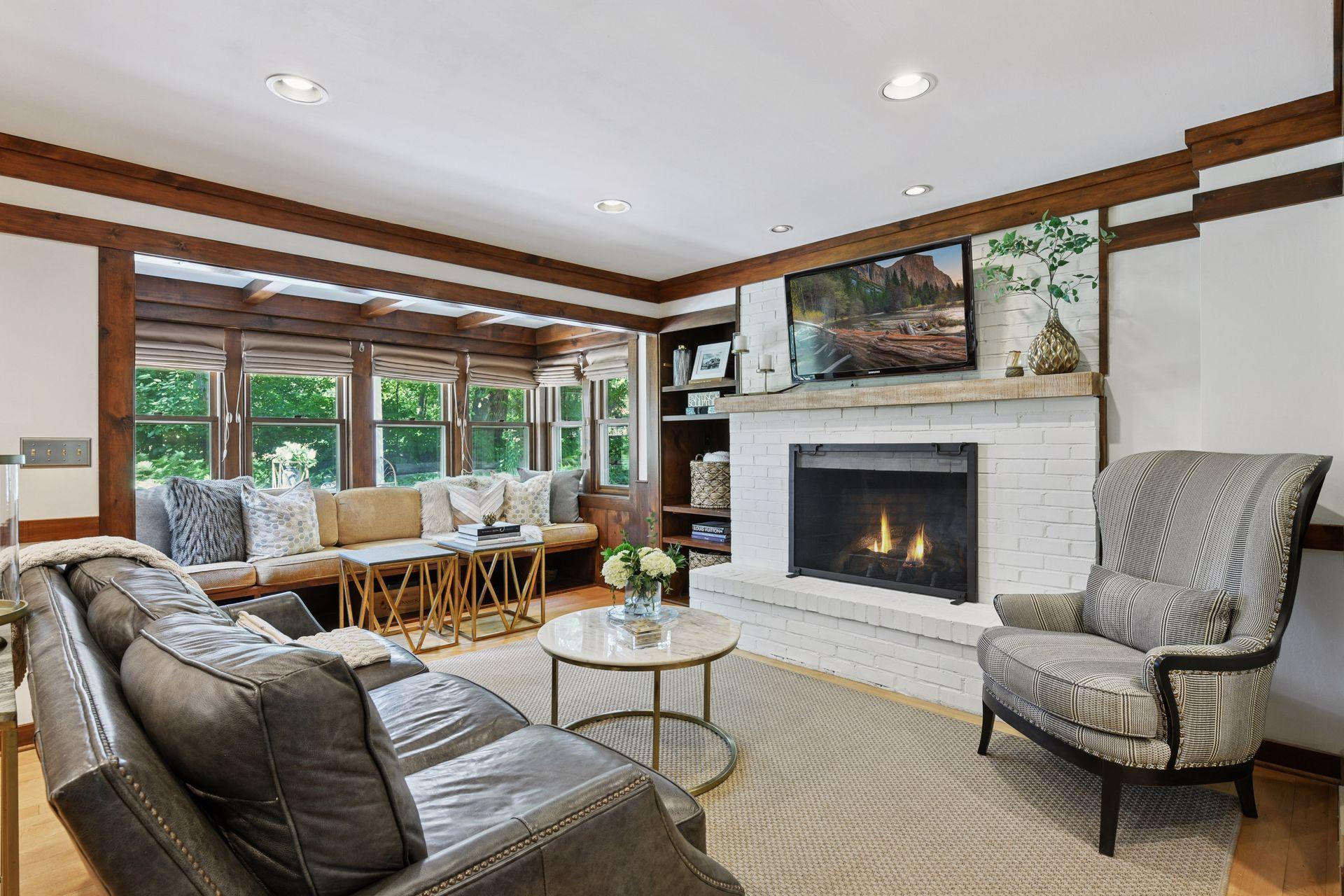 10301 Brunswick Circle