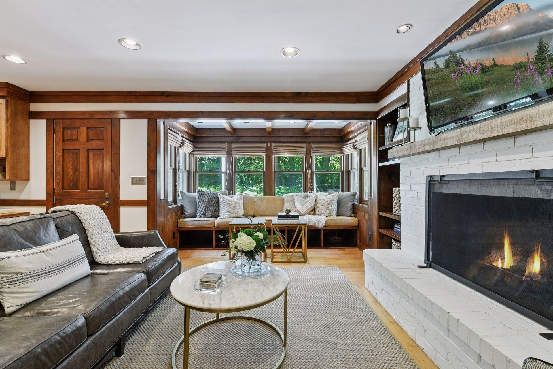 10301 Brunswick Circle