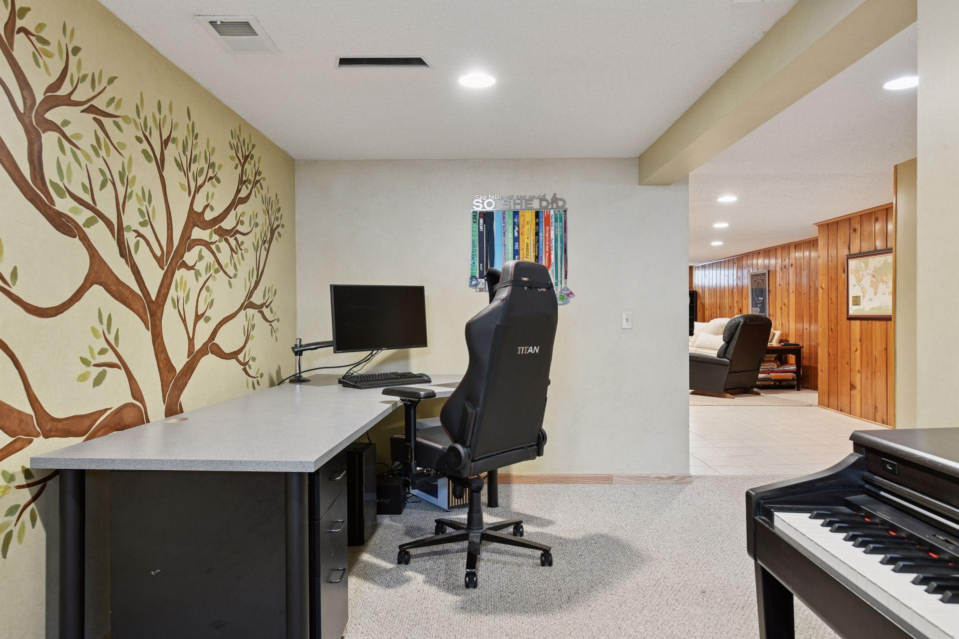 5921 Grimes Avenue S