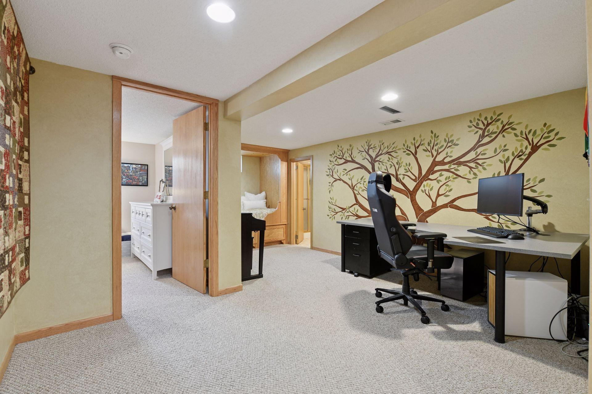 5921 Grimes Avenue S