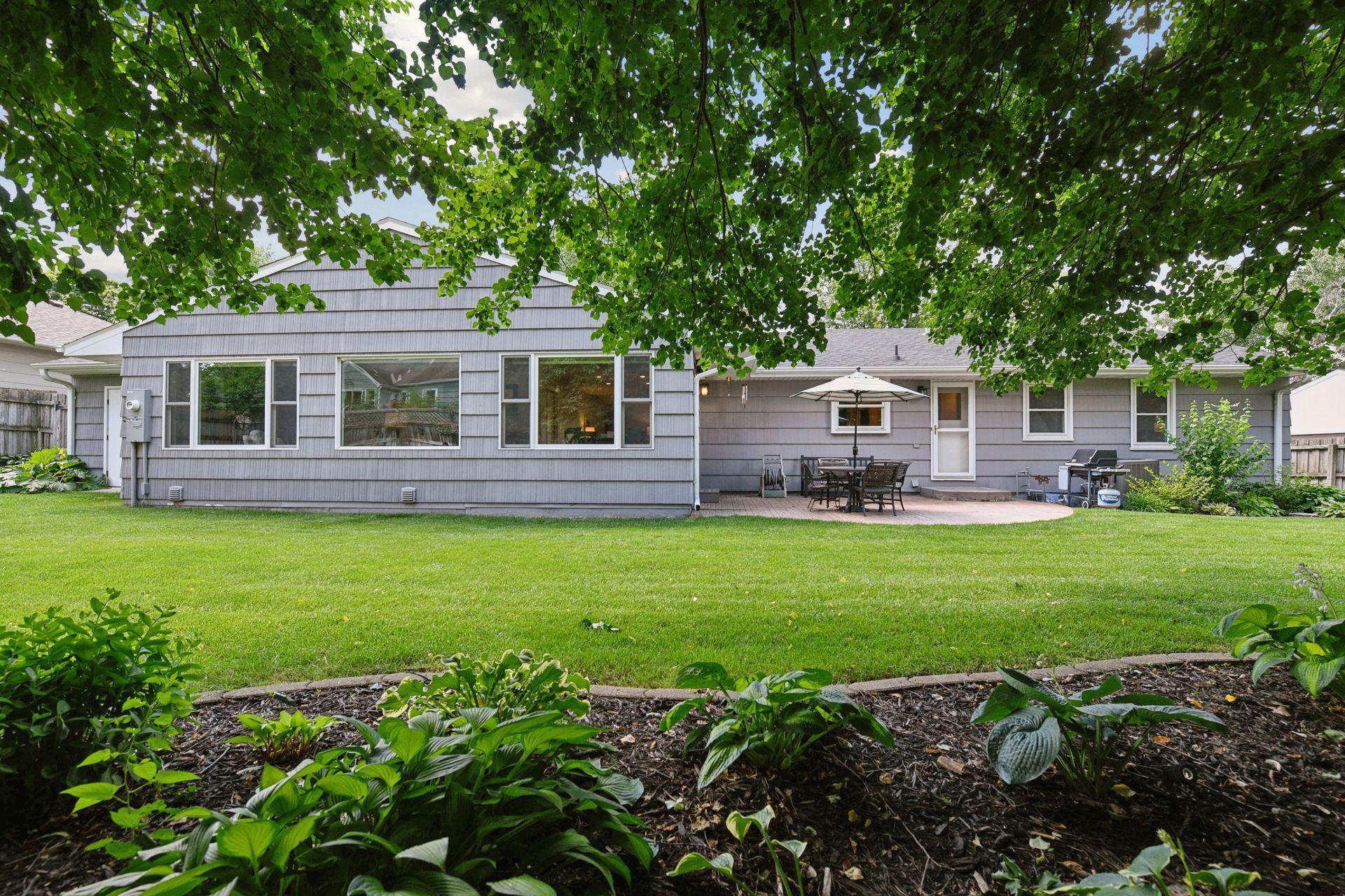 5921 Grimes Avenue S