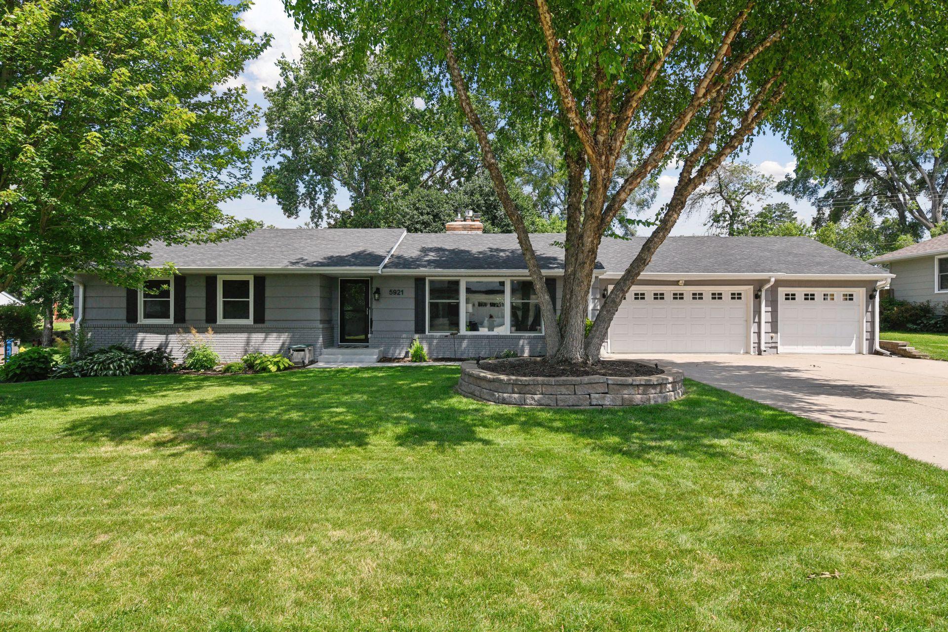 5921 Grimes Avenue S