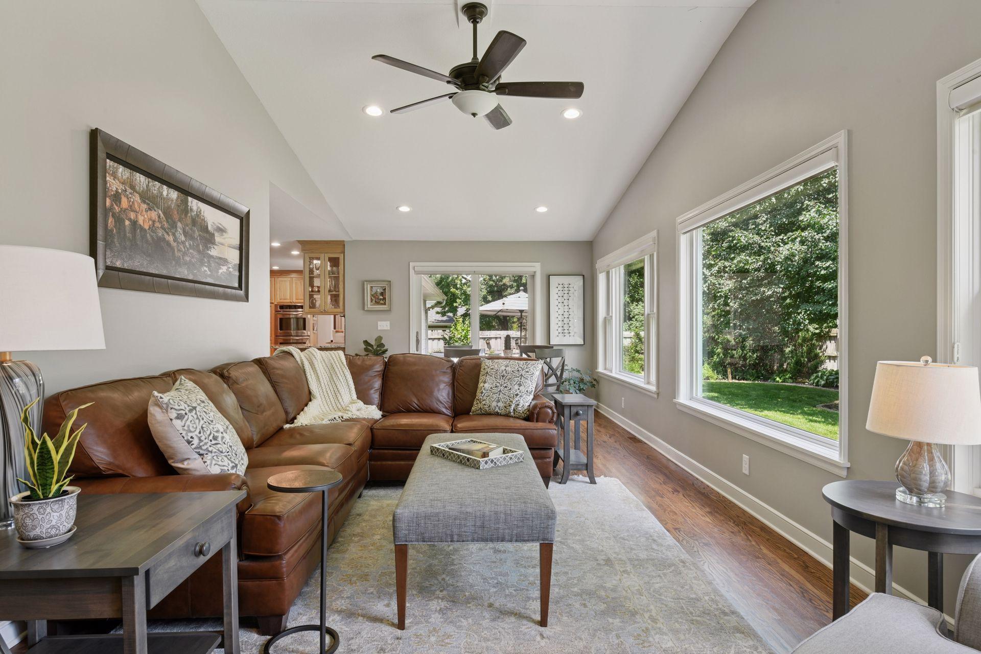 5921 Grimes Avenue S