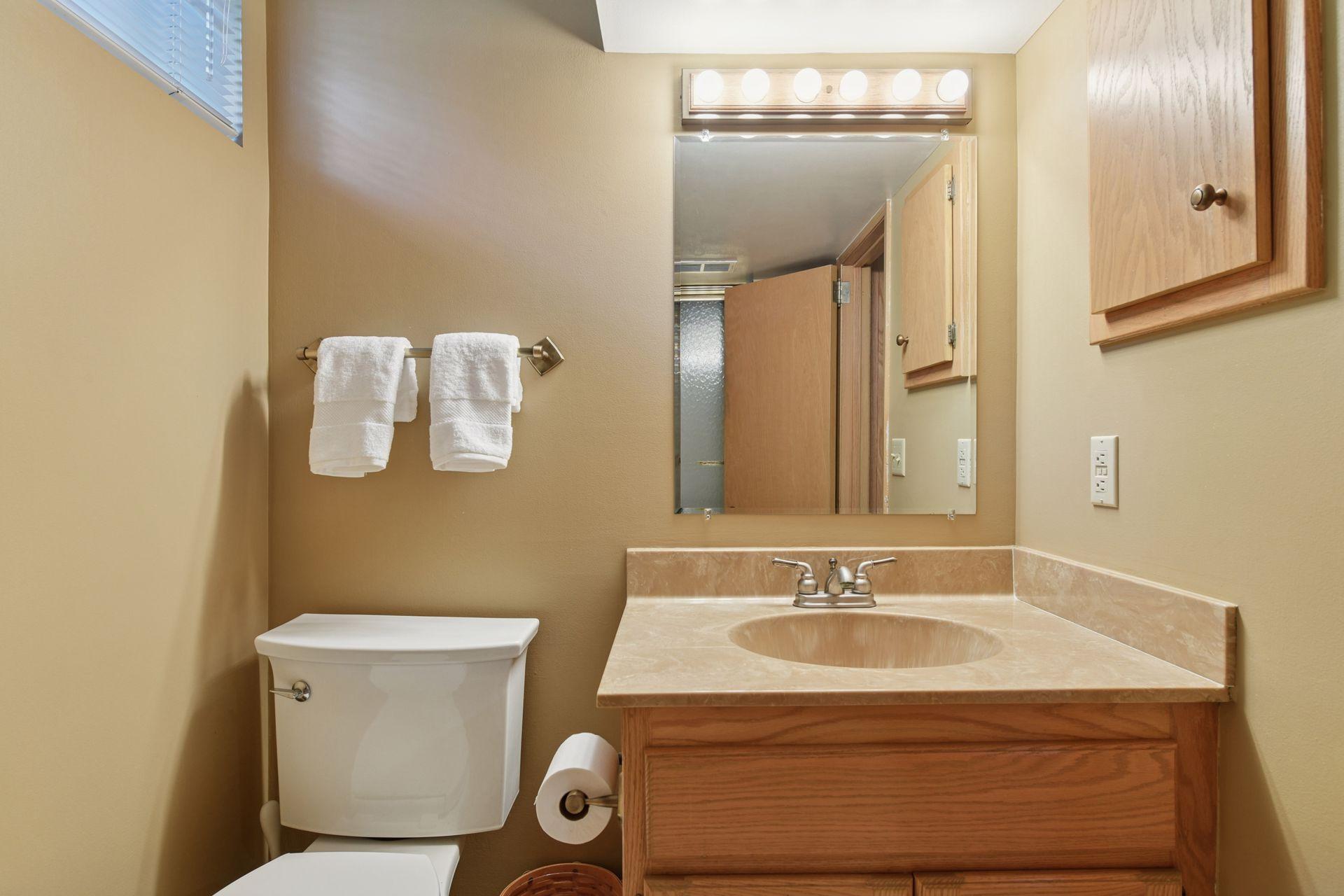 5921 Grimes Avenue S