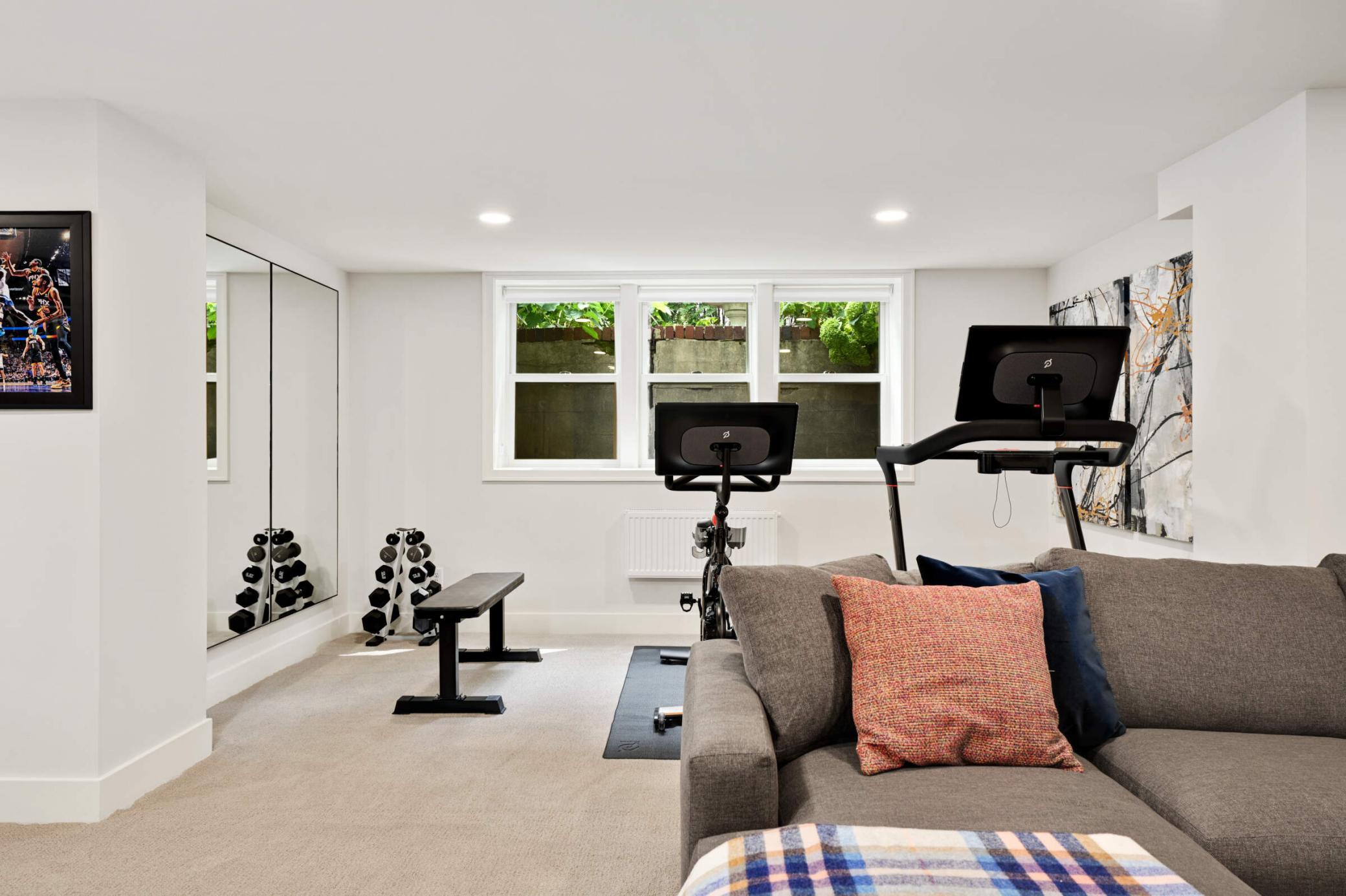 4512 Wooddale Avenue