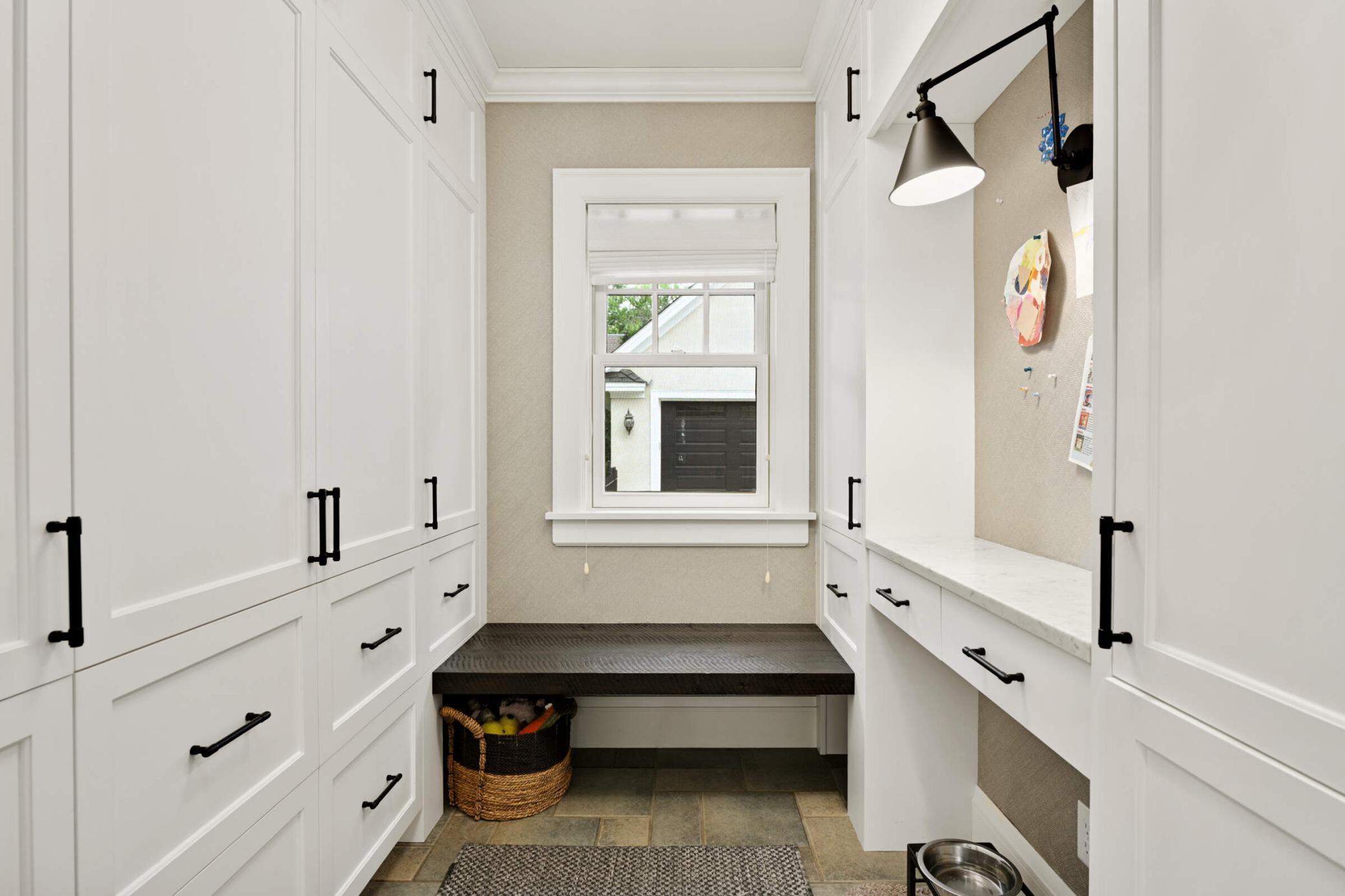 4512 Wooddale Avenue