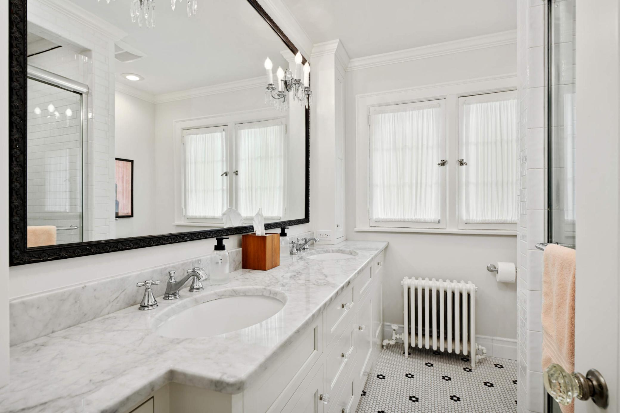 4512 Wooddale Avenue