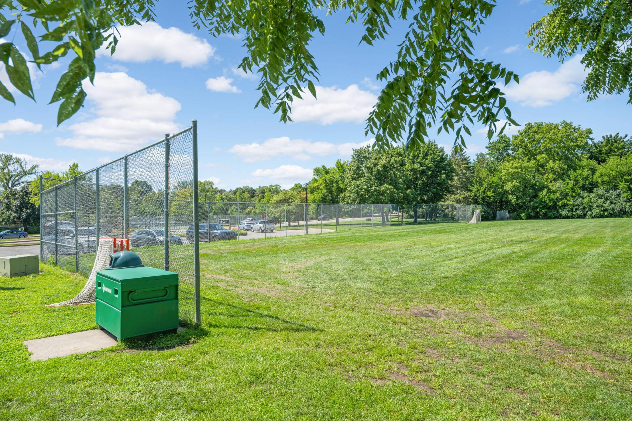 4512 Wooddale Avenue