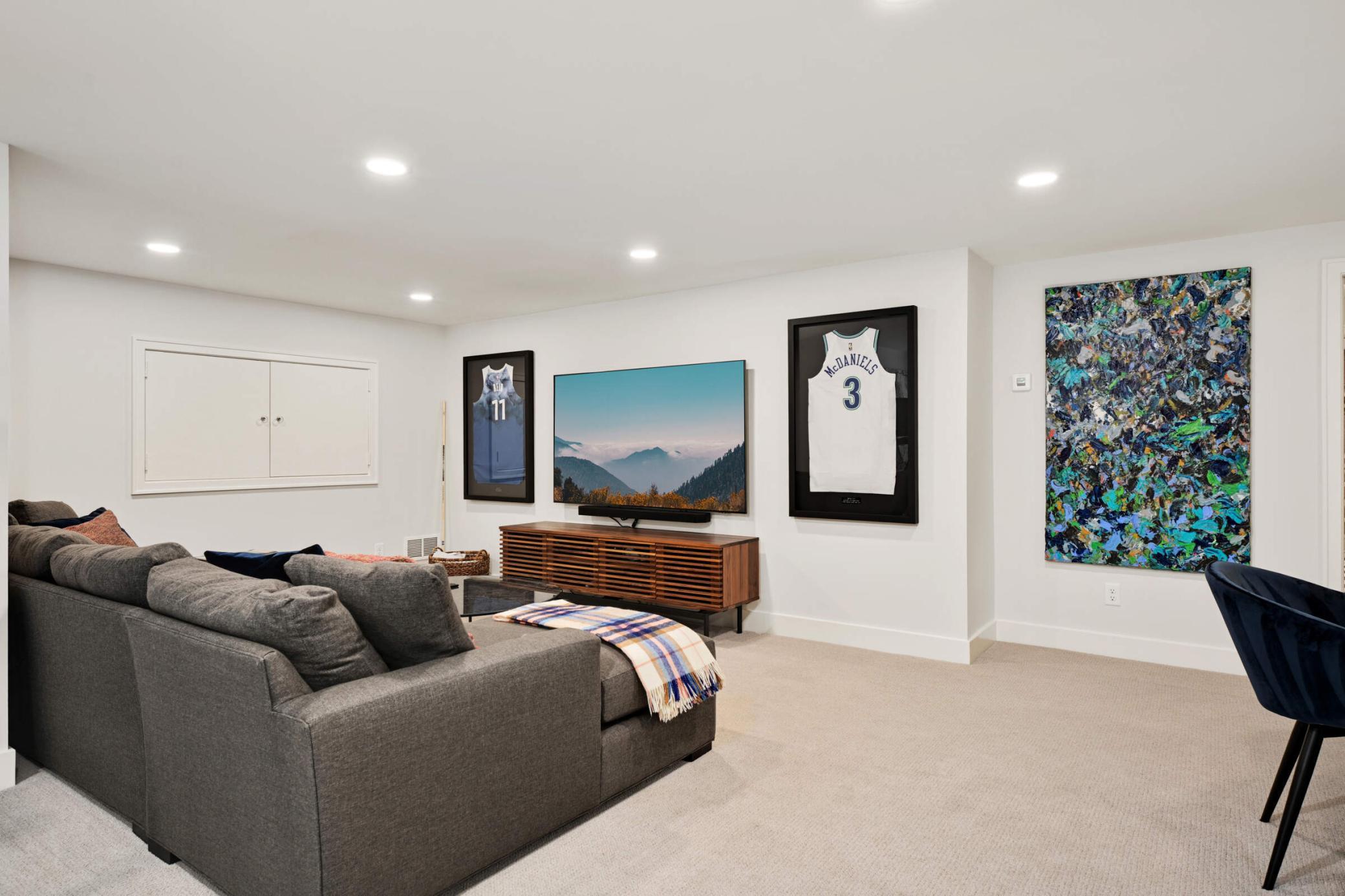 4512 Wooddale Avenue