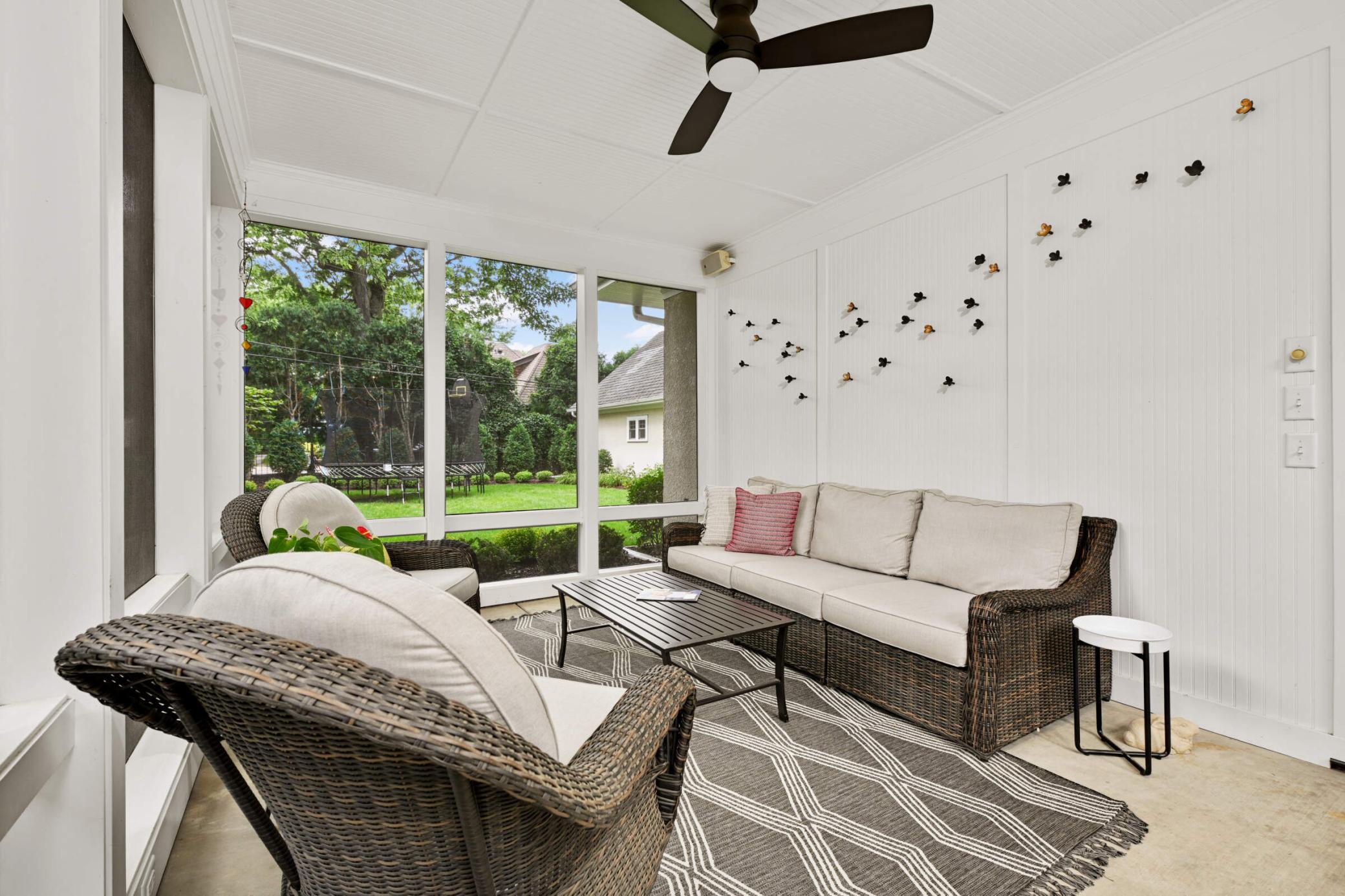 4512 Wooddale Avenue