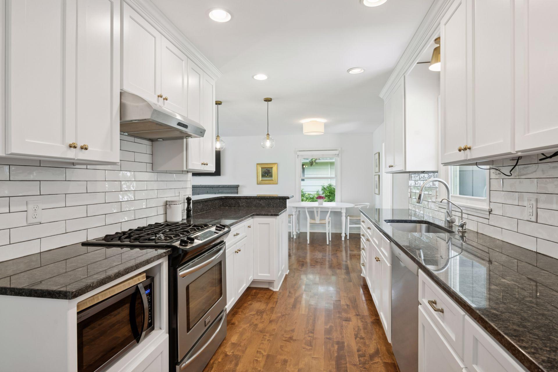 4412 W 70th Street