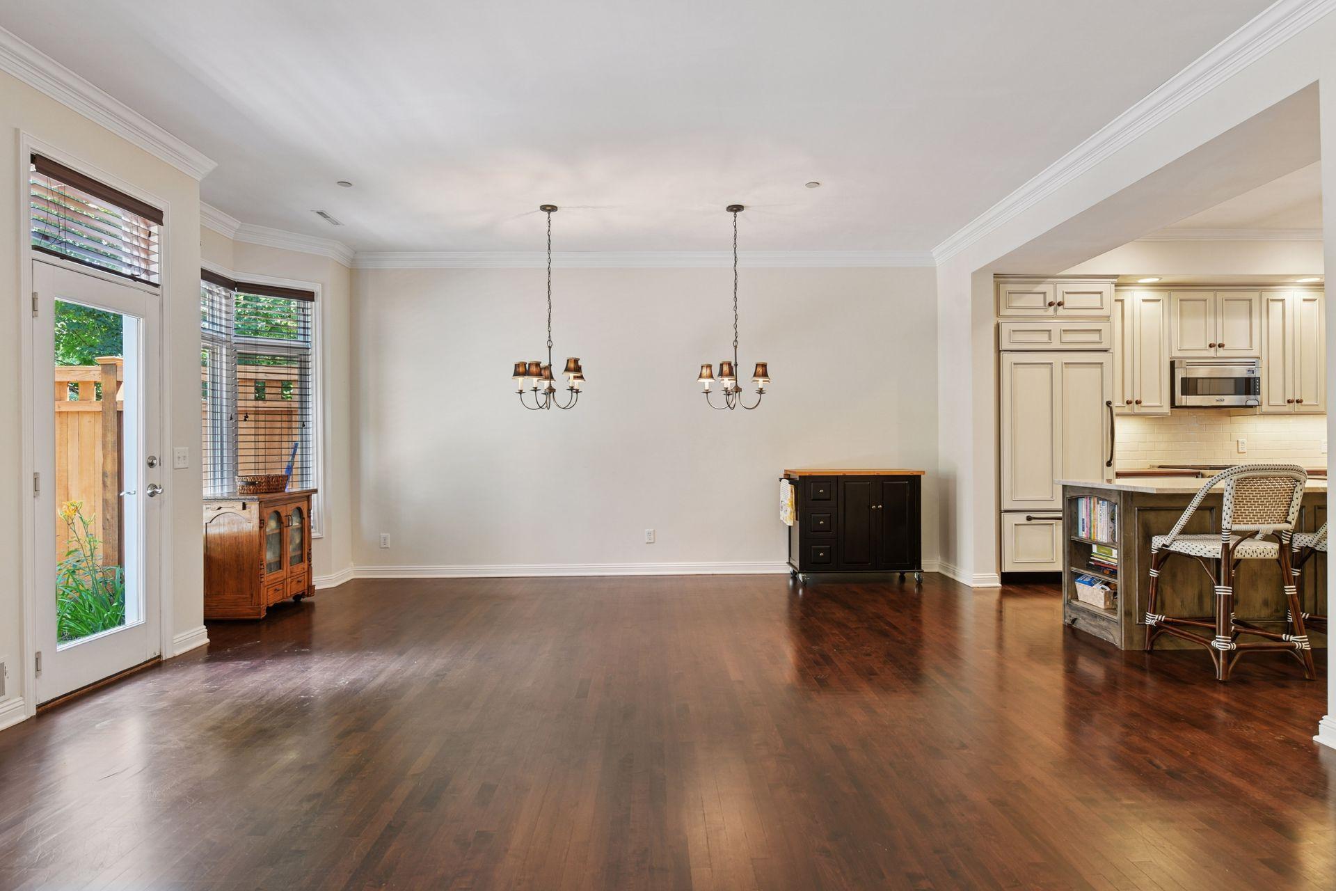 311 Coventry Lane
