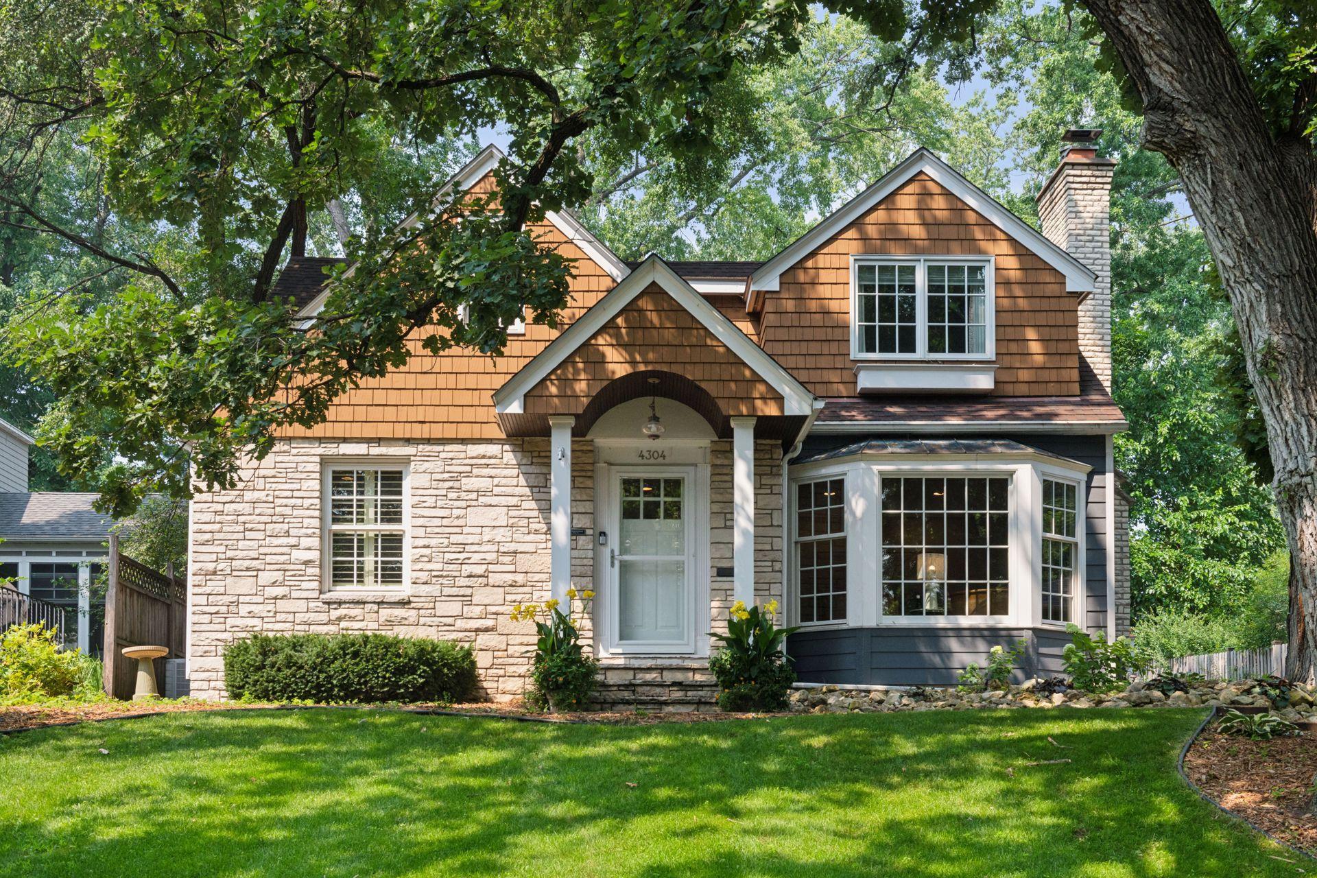 4304 Coolidge Avenue