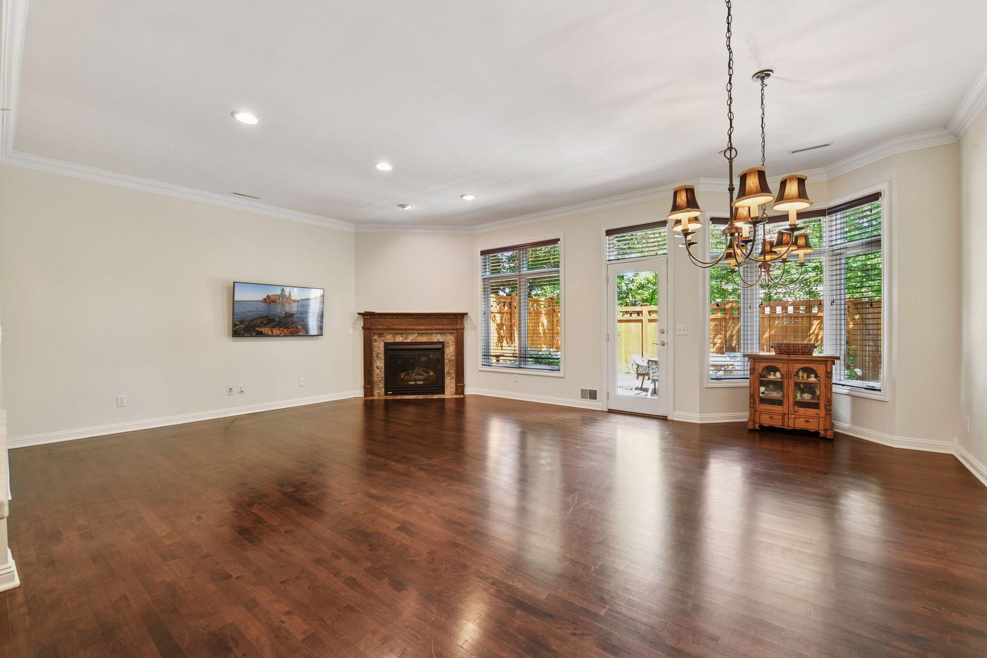 311 Coventry Lane