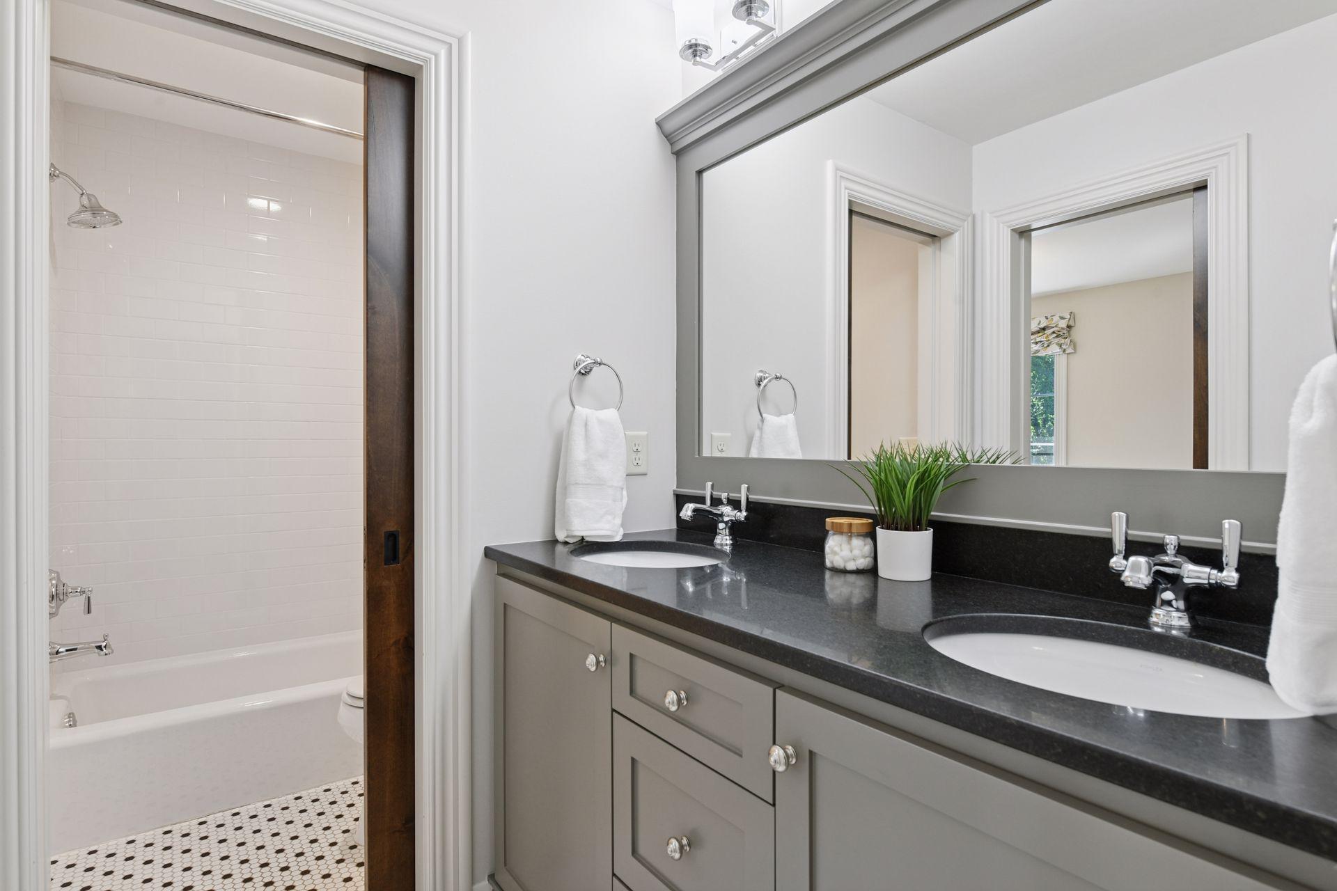 132 Interlachen Road