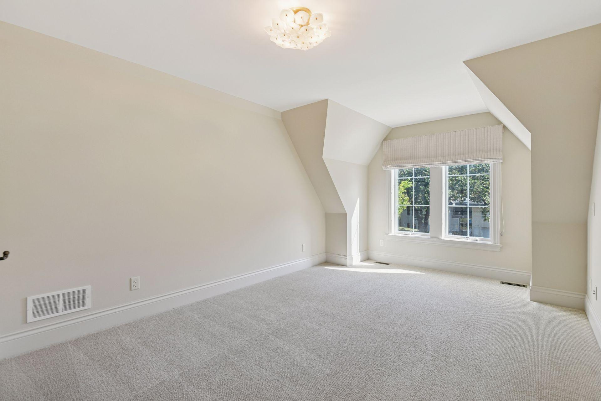 132 Interlachen Road