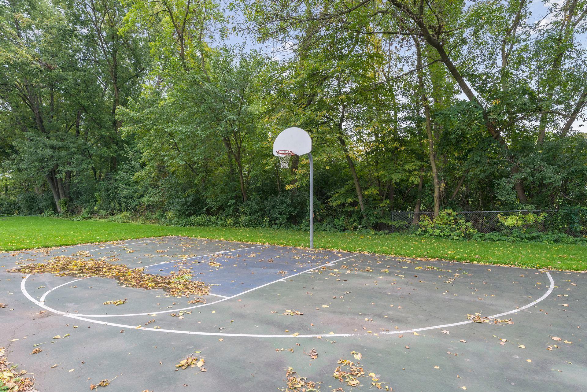 132 Interlachen Road