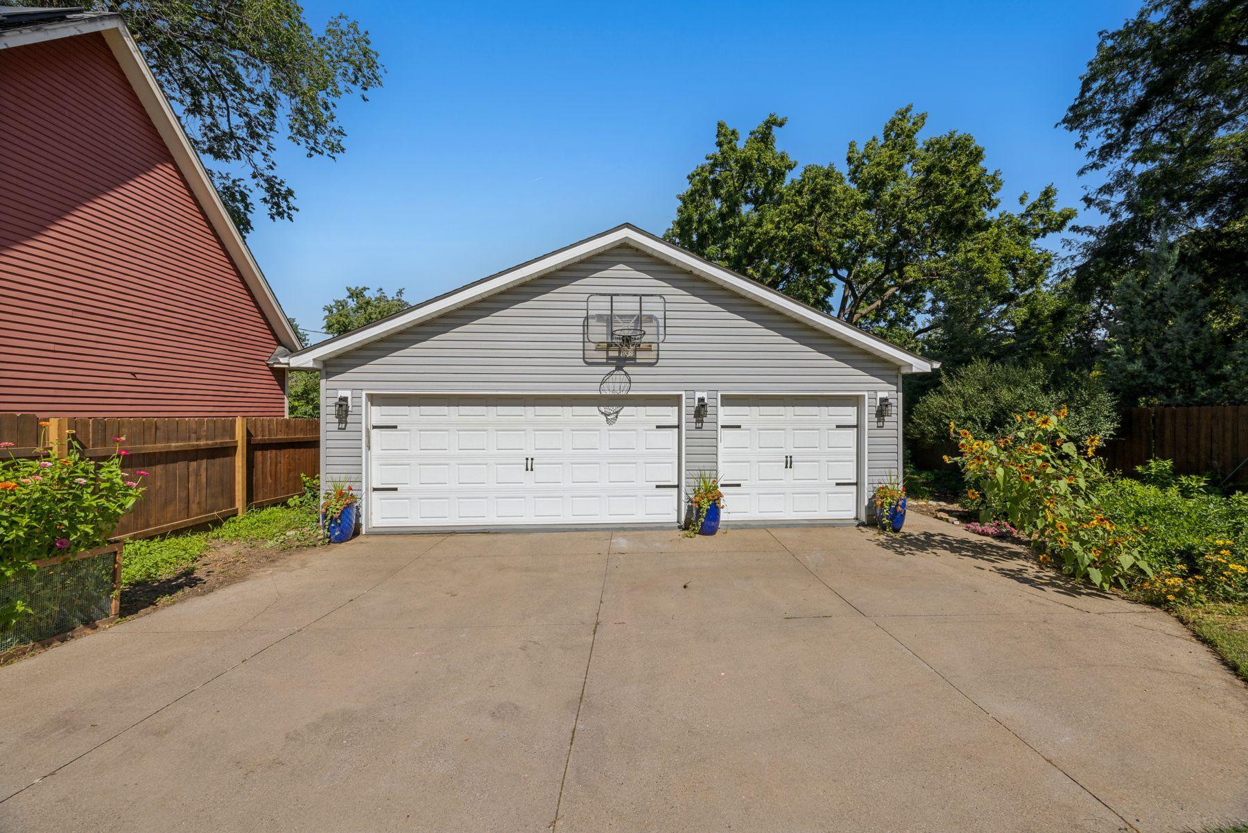 4210 W 44th Street