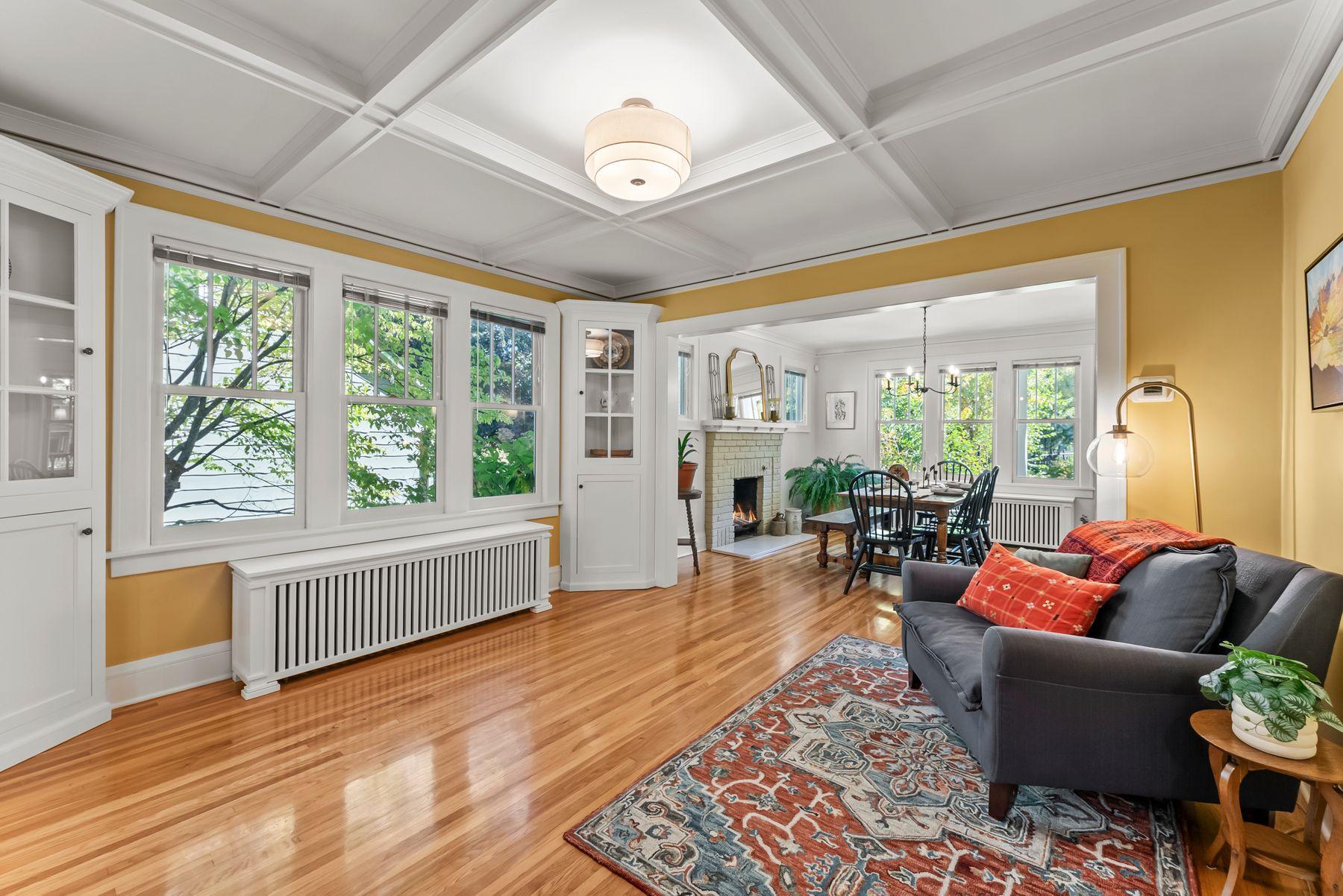 4210 W 44th Street