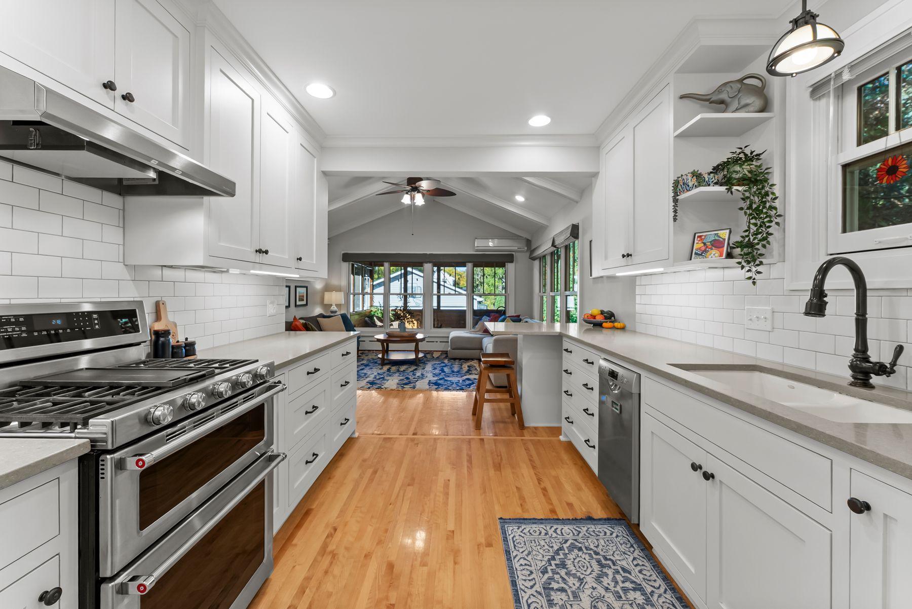 4210 W 44th Street