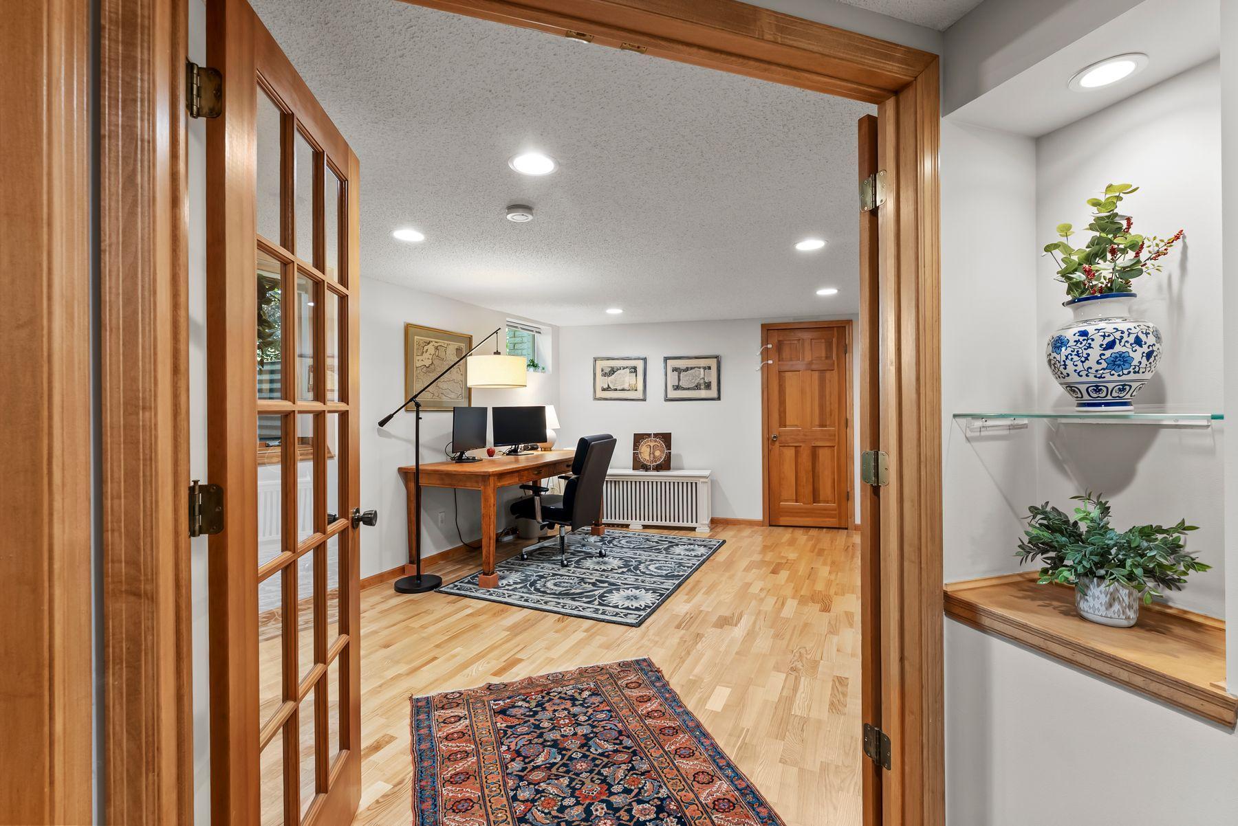 4210 W 44th Street