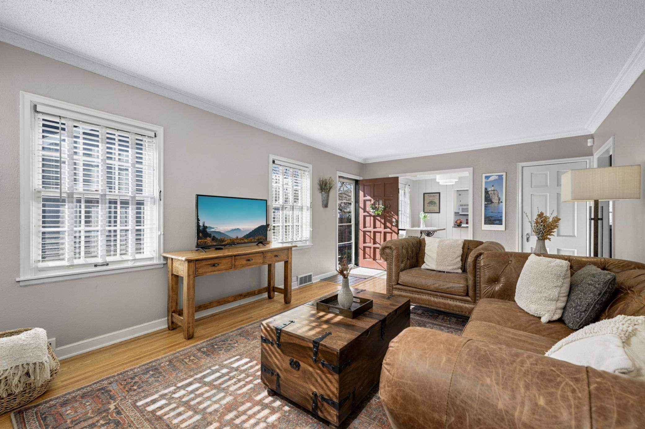 3658 Huntington Avenue