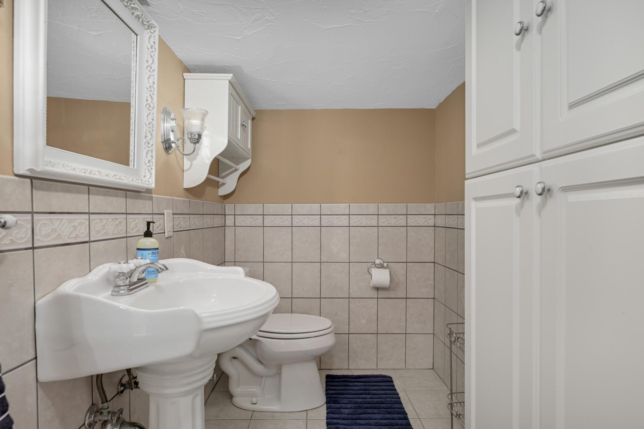3658 Huntington Avenue